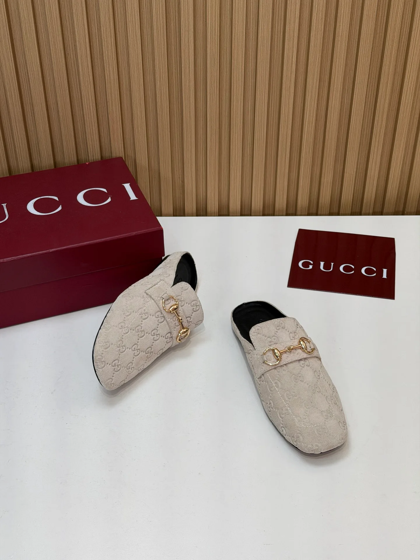 Women's Mules And Clogs GUCCI 18083801