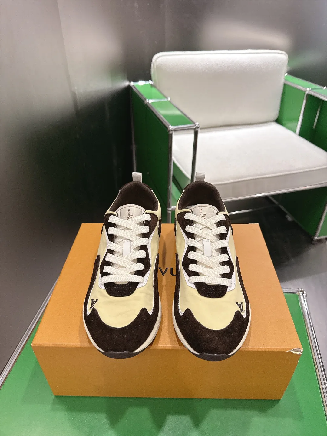 Men's Sneakers LOUIS VUITTON 18011729