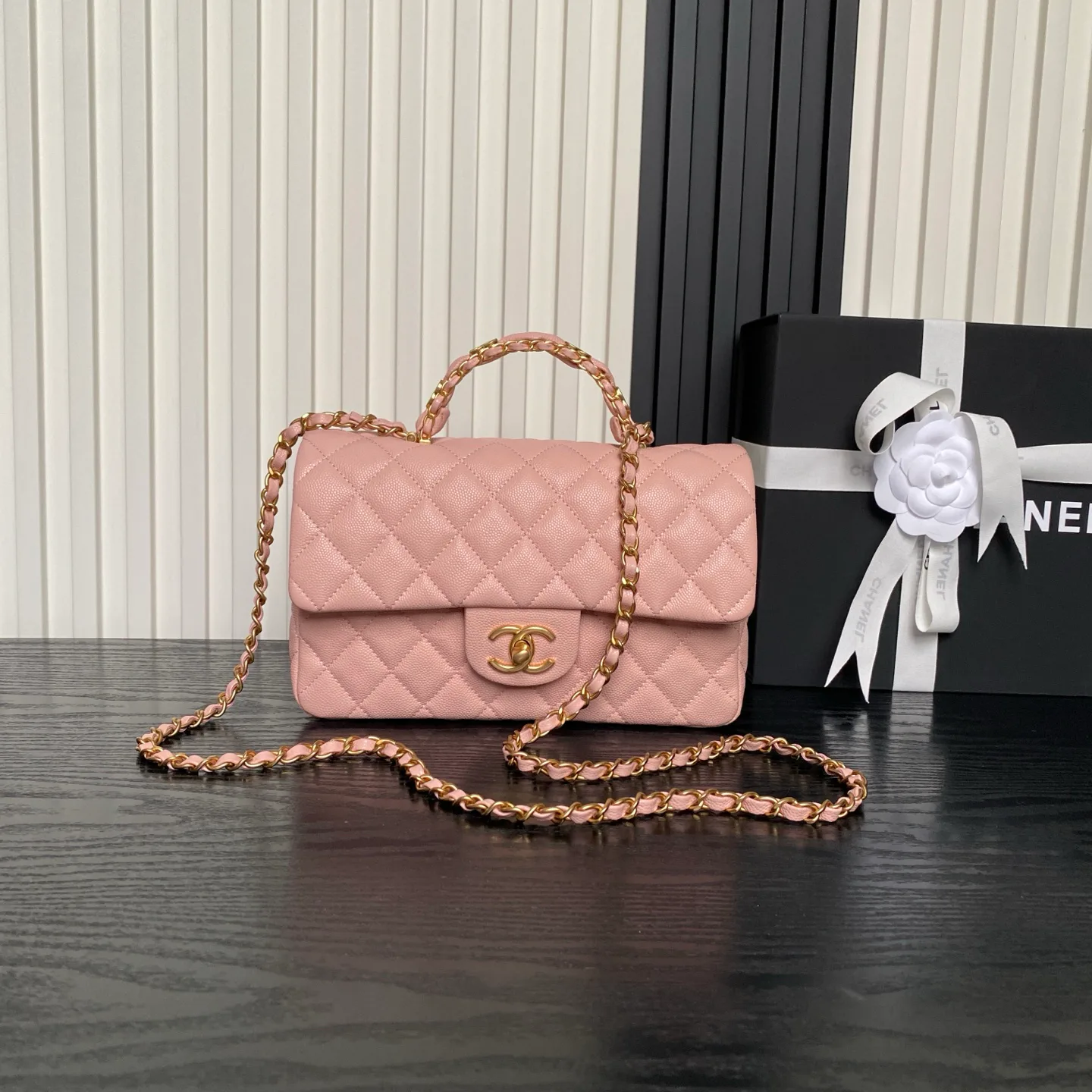 Women's Classic Handbags CHANEL 17364559