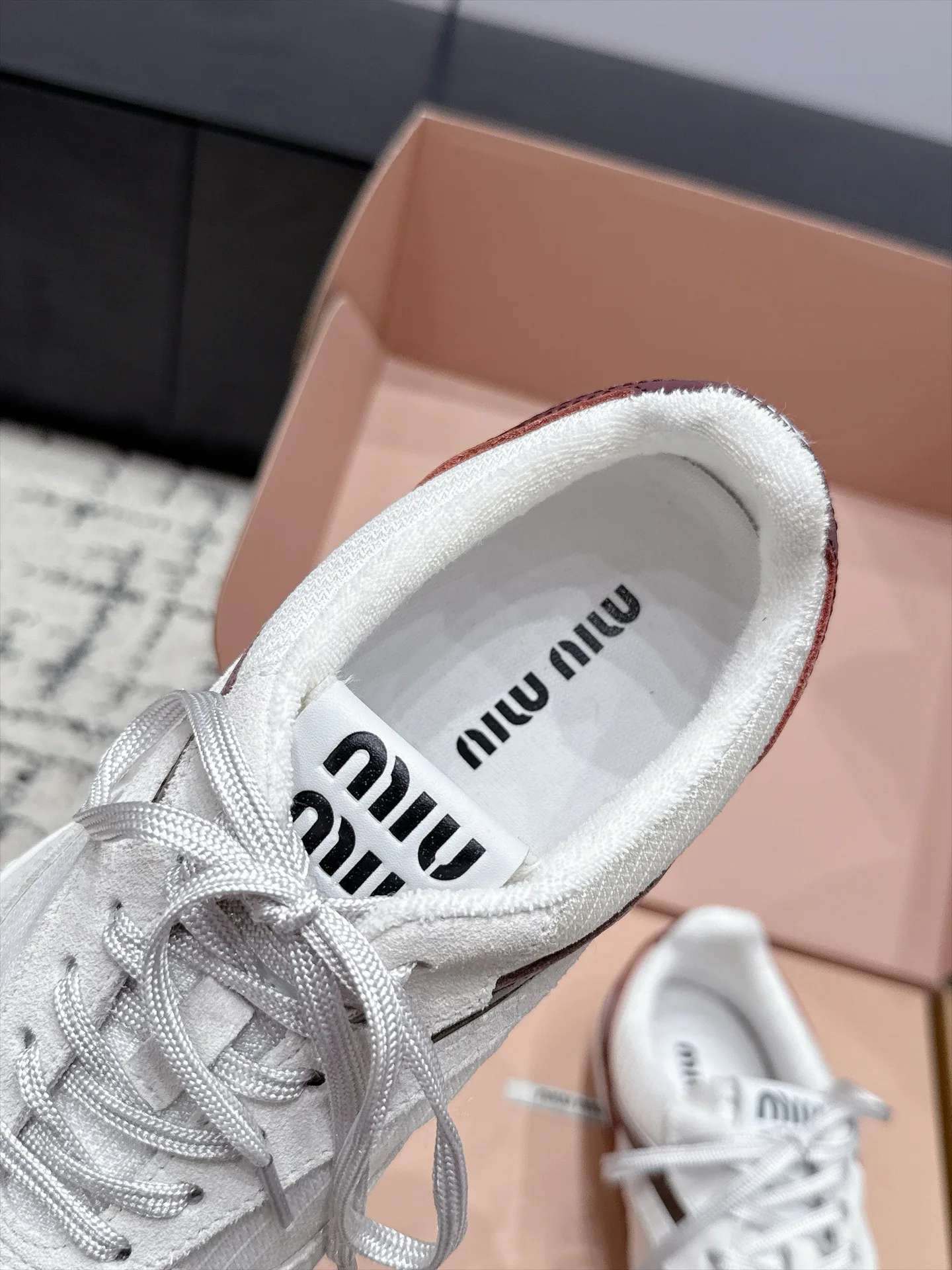 Women's Sneakers MIU MIU 18133261