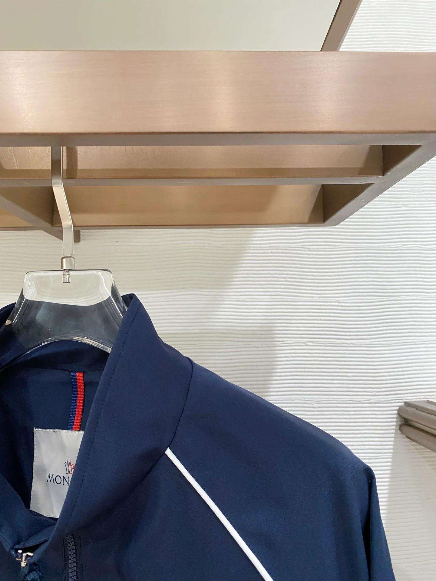 Men's Jackets And Down Jackets MONCLER 17993211