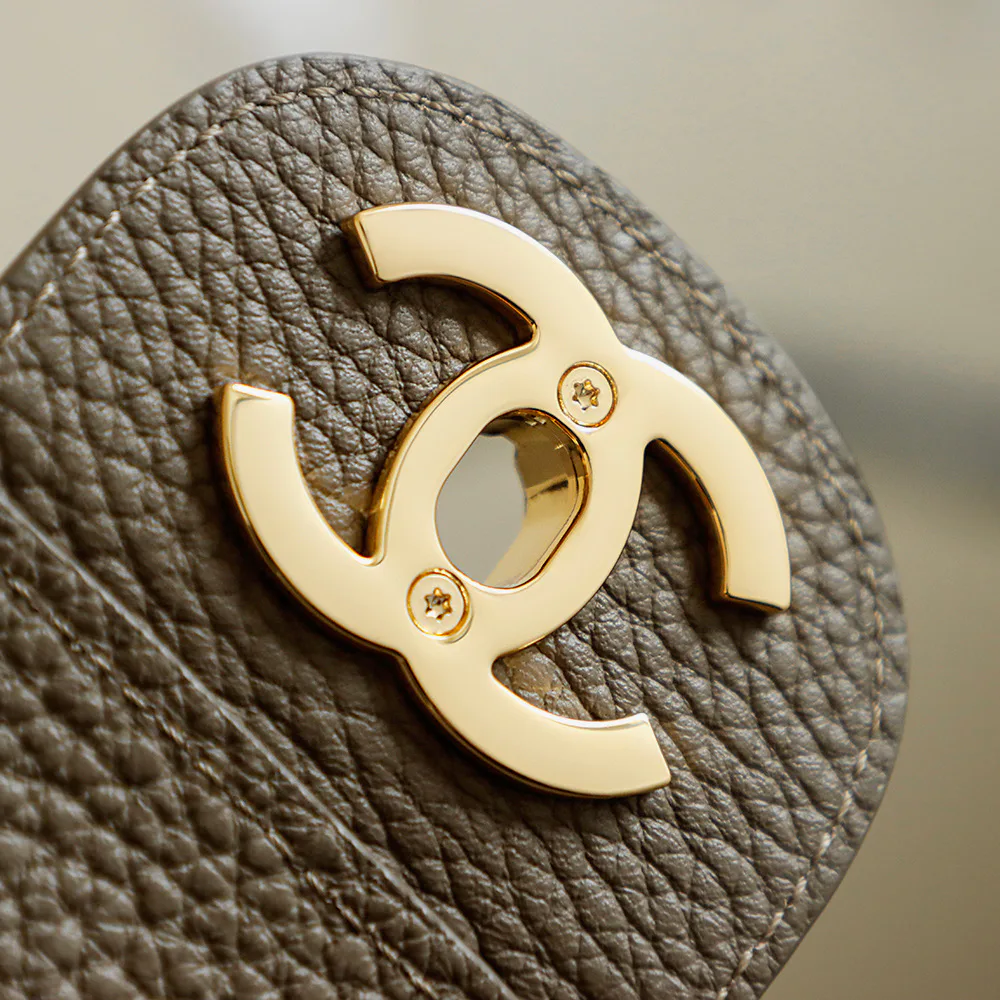 Классические Сумки Женские Chanel 18588706