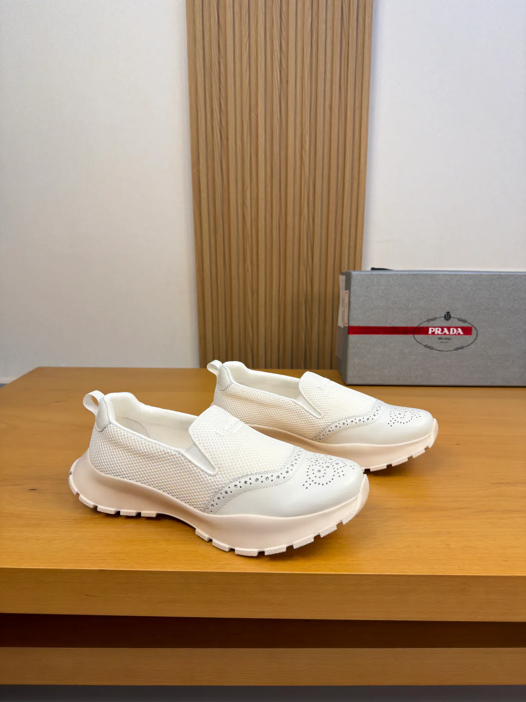 Men's Sneakers PRADA 17368535