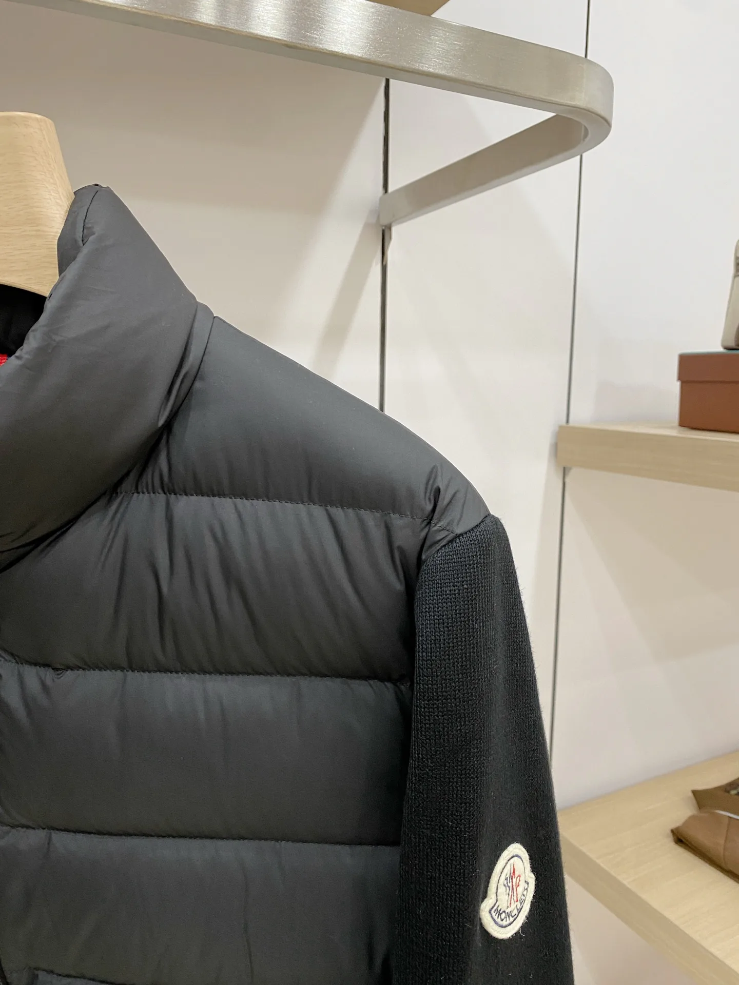Куртки И Пуховики Мужские Moncler 18596327