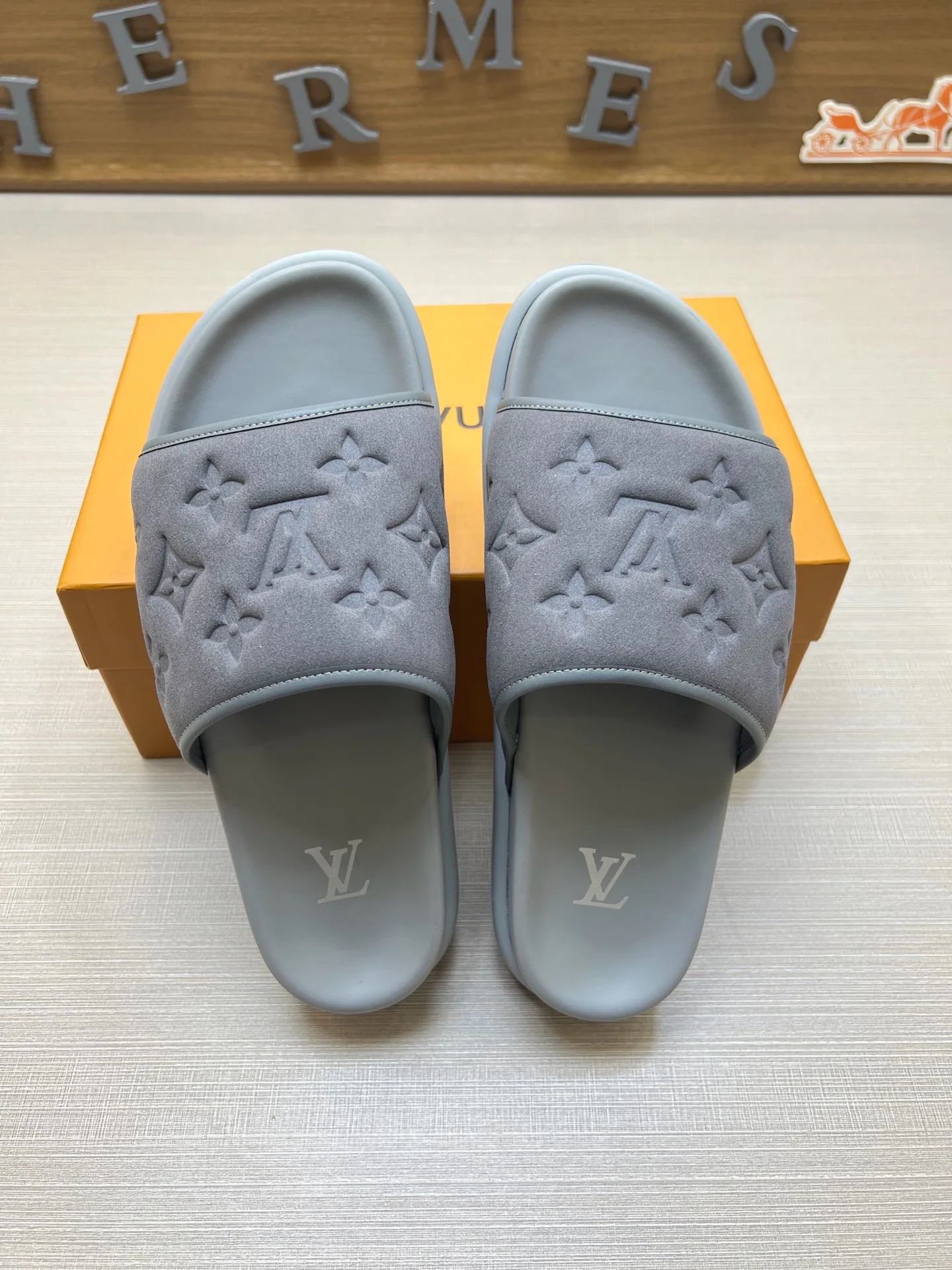 Women's Flip-Flops LOUIS VUITTON 18011807