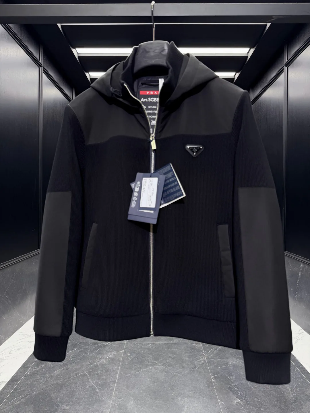 Куртки И Пуховики Мужские Prada 18596156