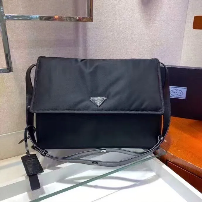 Women's Shoulder Bags PRADA 18323104