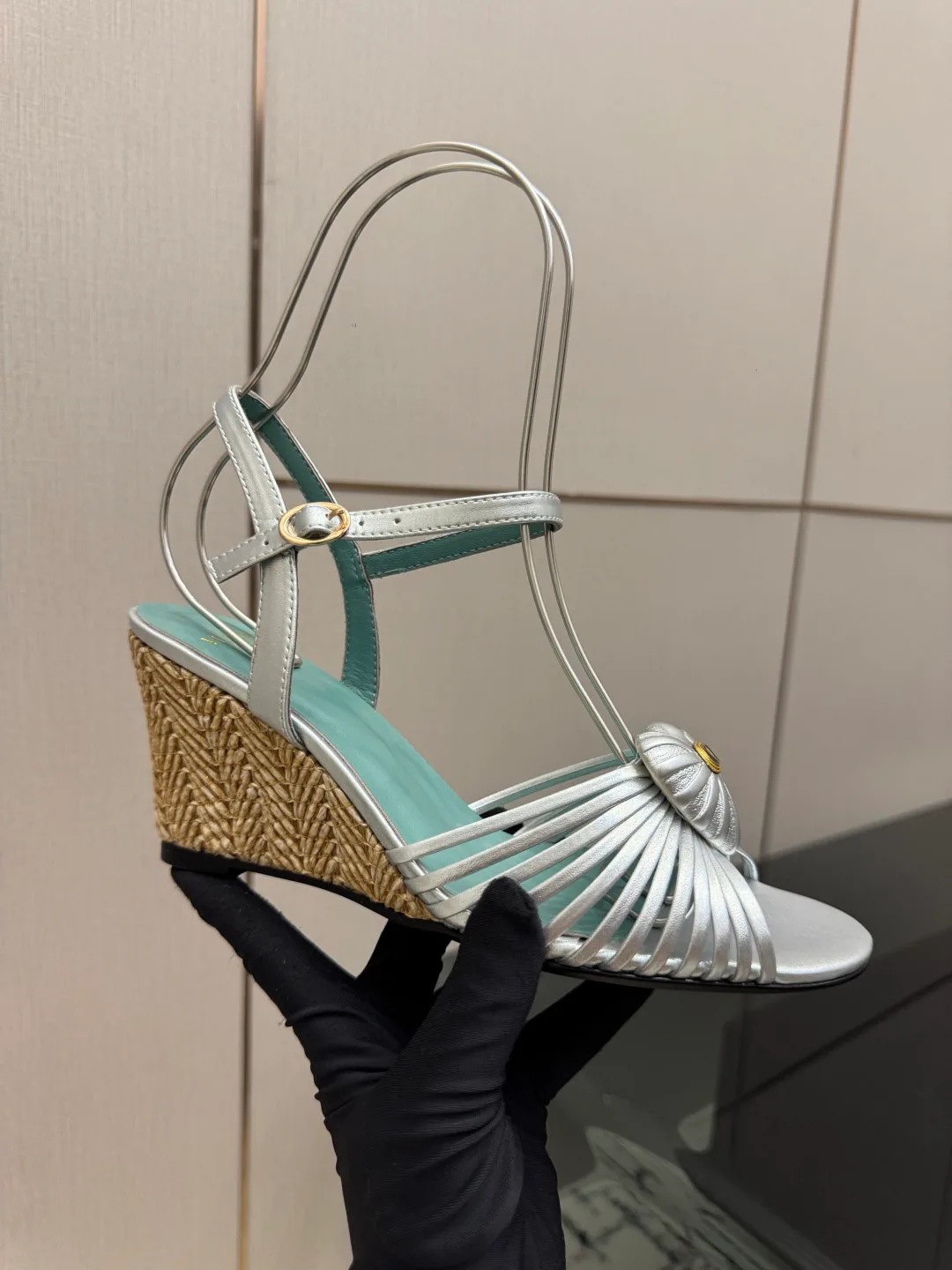 Women's Open-Toe Sandals VALENTINO 18048999
