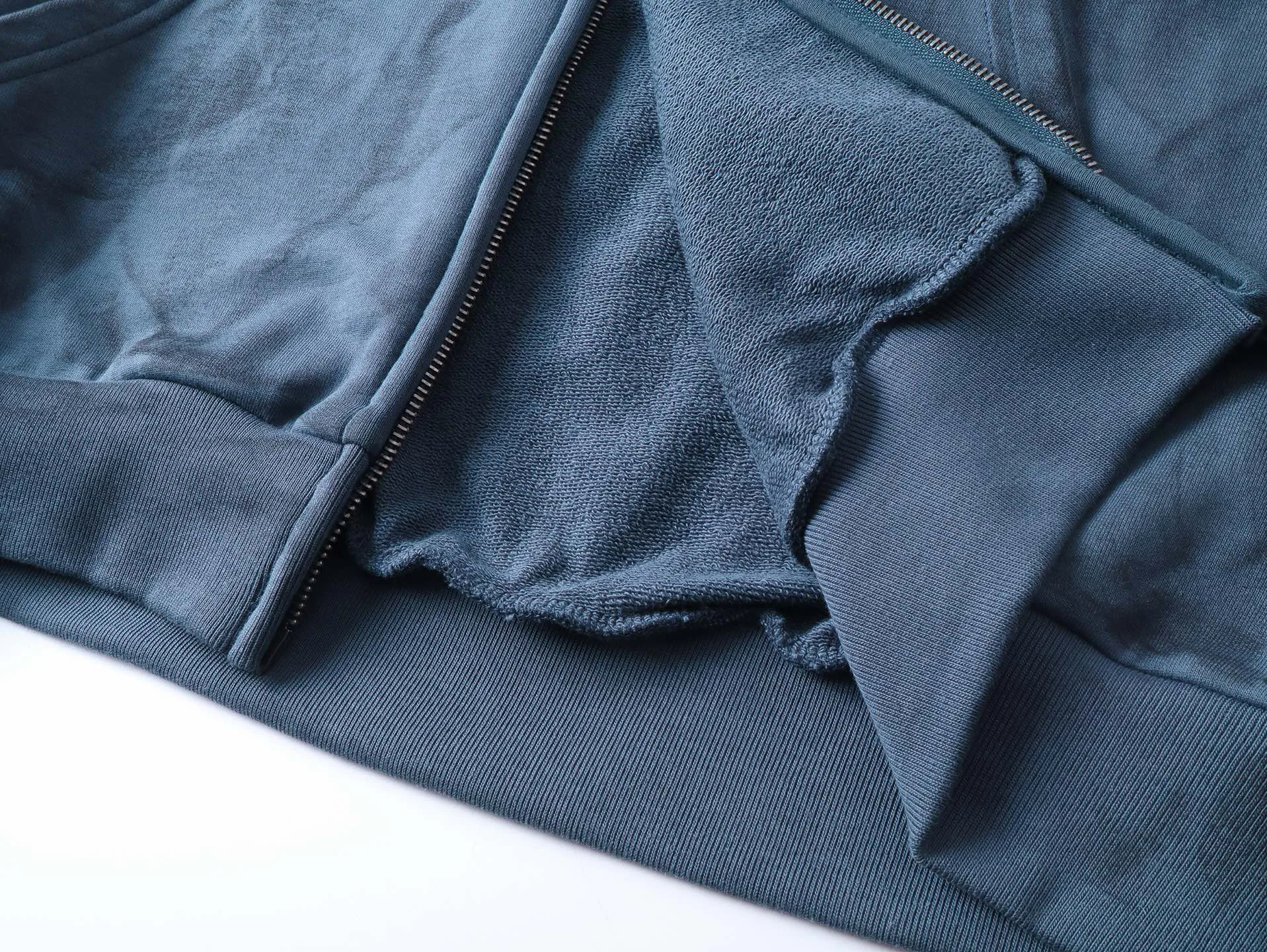 Men's Sweatshirts And Hoodies BALENCIAGA 18128409