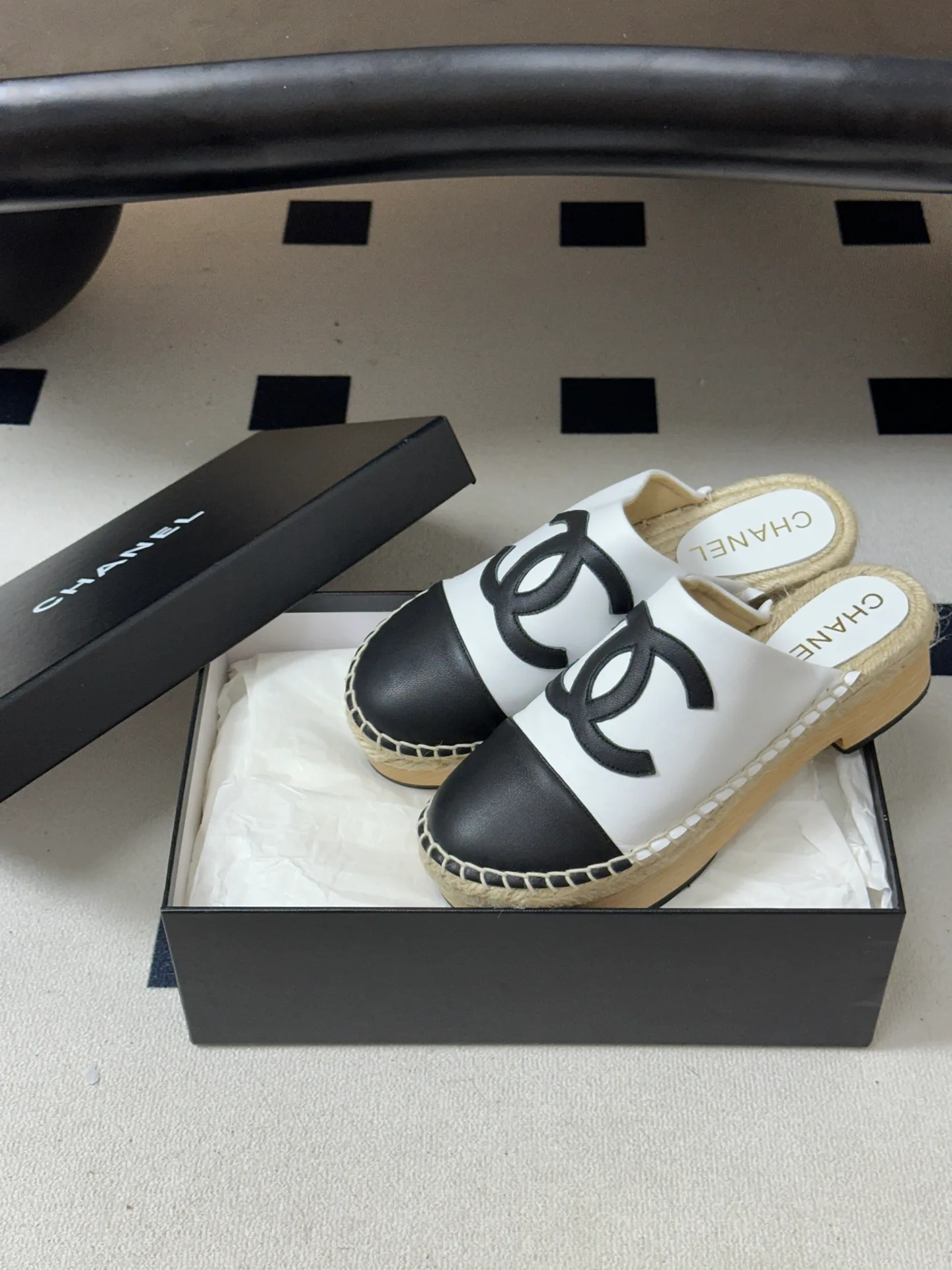 Women's Mules And Clogs CHANEL 18262070