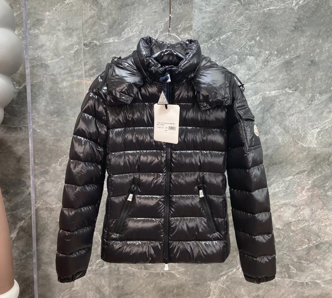 Women's Jackets And Down Jackets MONCLER 18184473