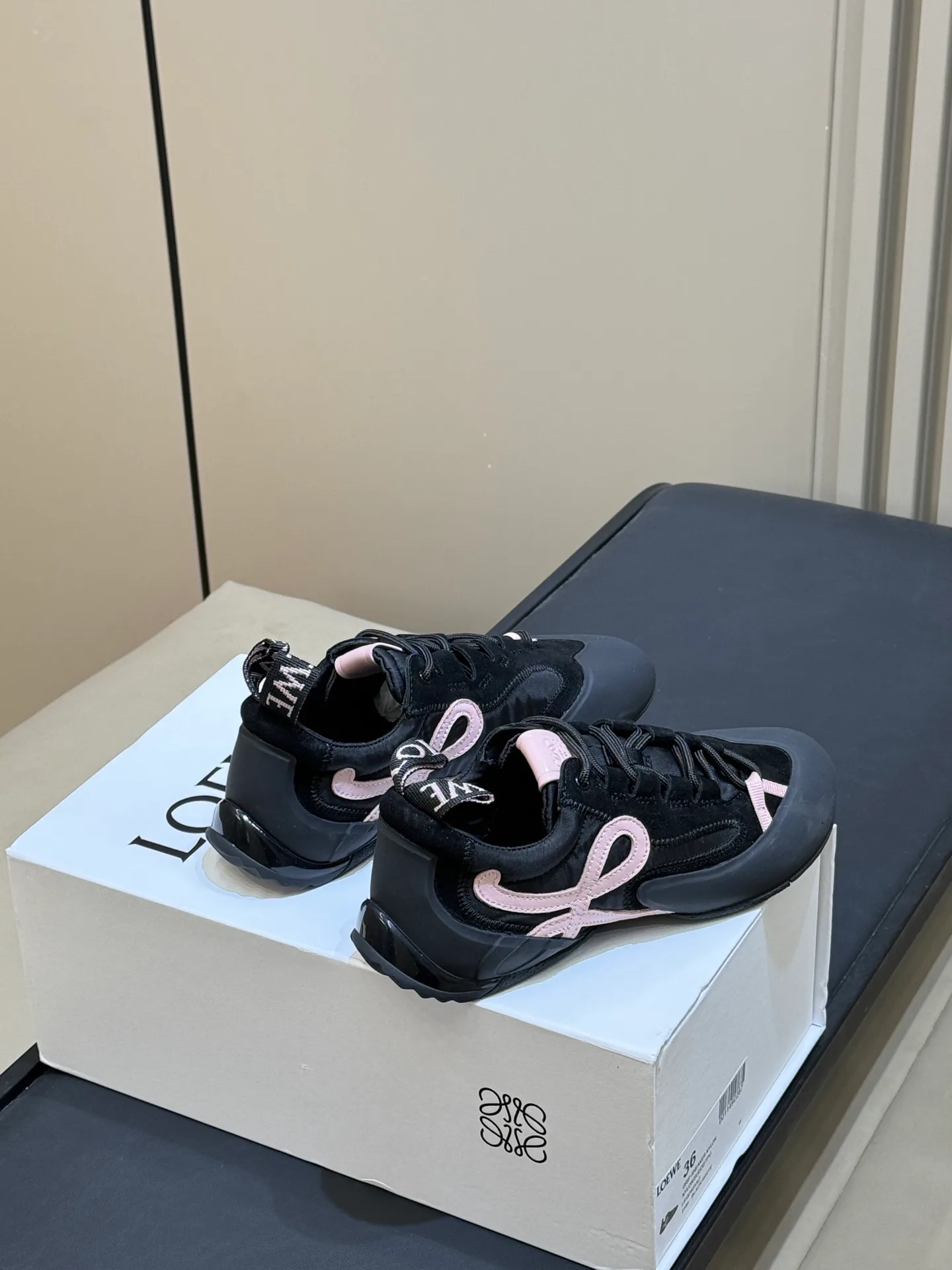 Women's Sneakers LOEWE 18073076