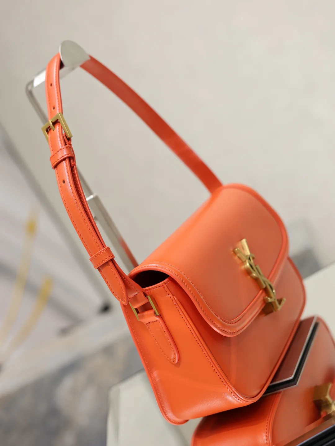 Women's Classic Handbags SAINT LAURENT 18321443