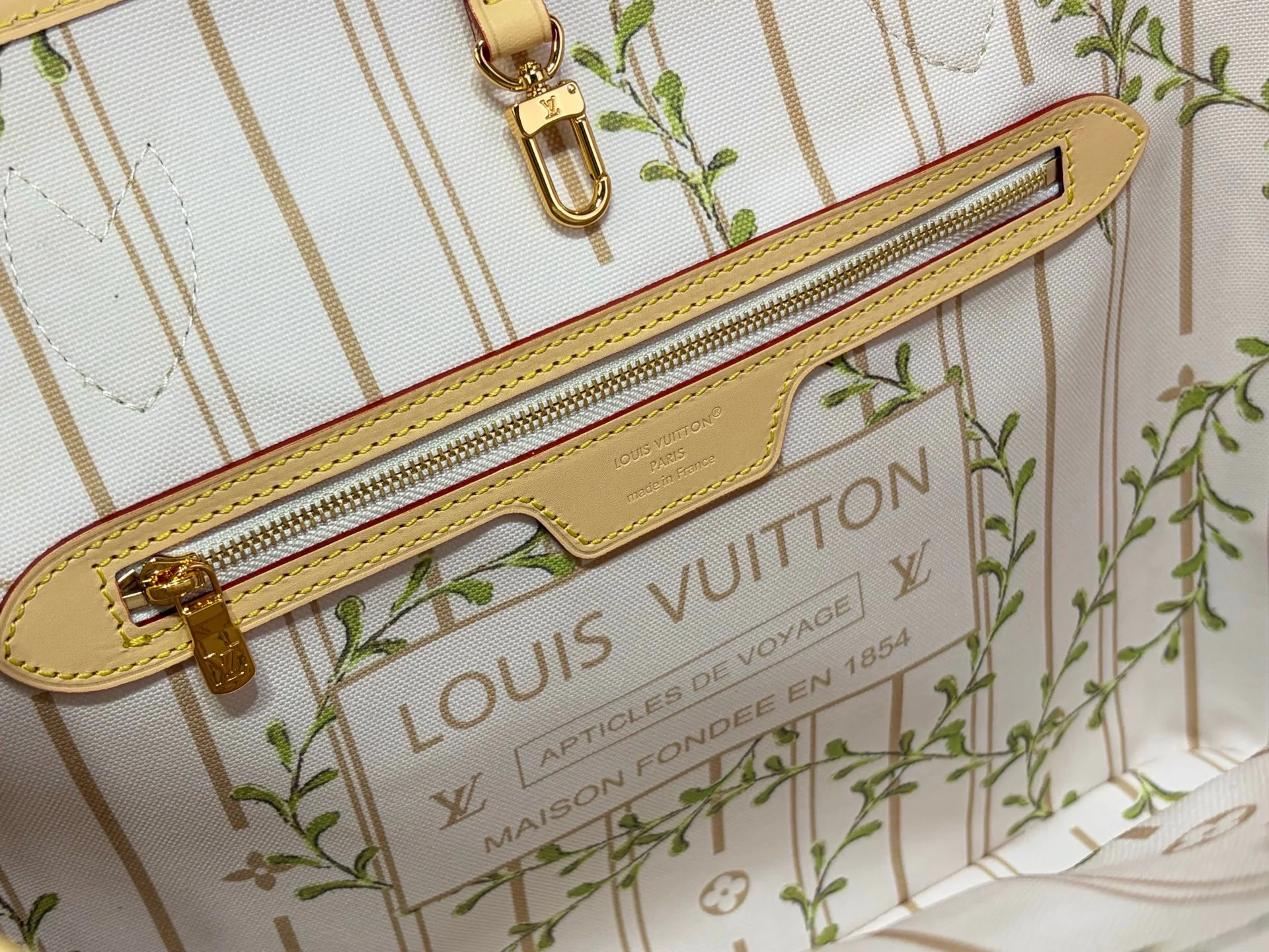 Women's Classic Handbags LOUIS VUITTON 16893048