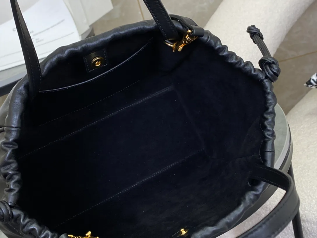 Women's Classic Handbags CELINE 18210842