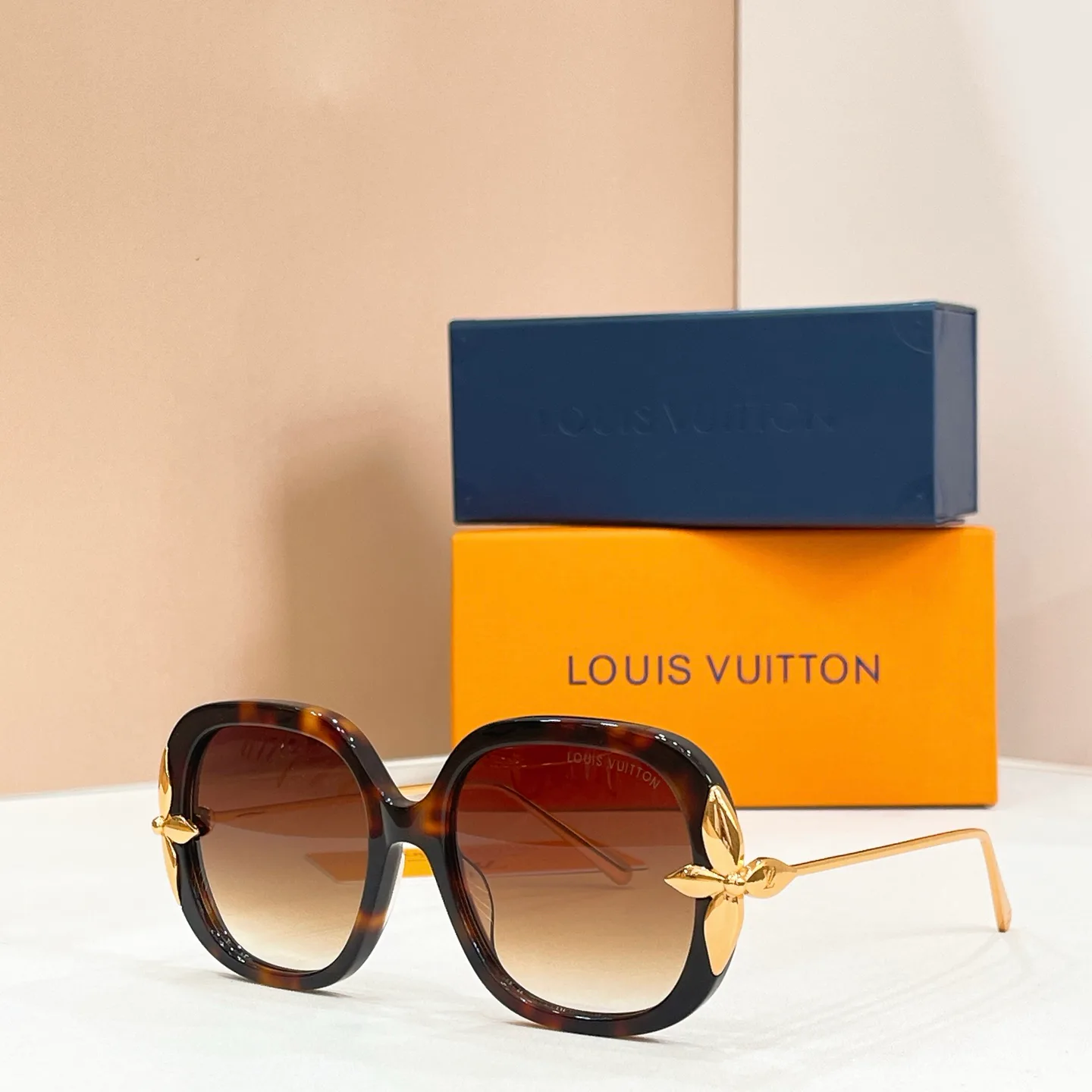 Glasses LOUIS VUITTON 17916297