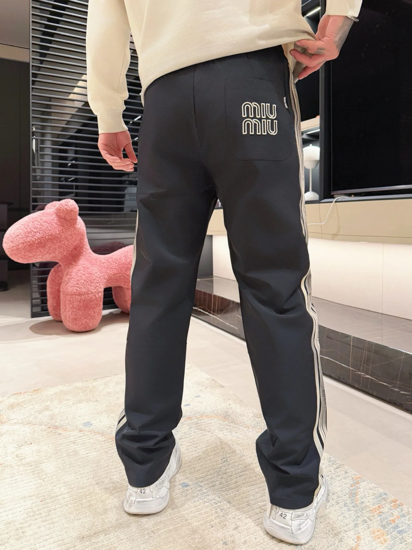 Men's Trousers MIU MIU 18499730