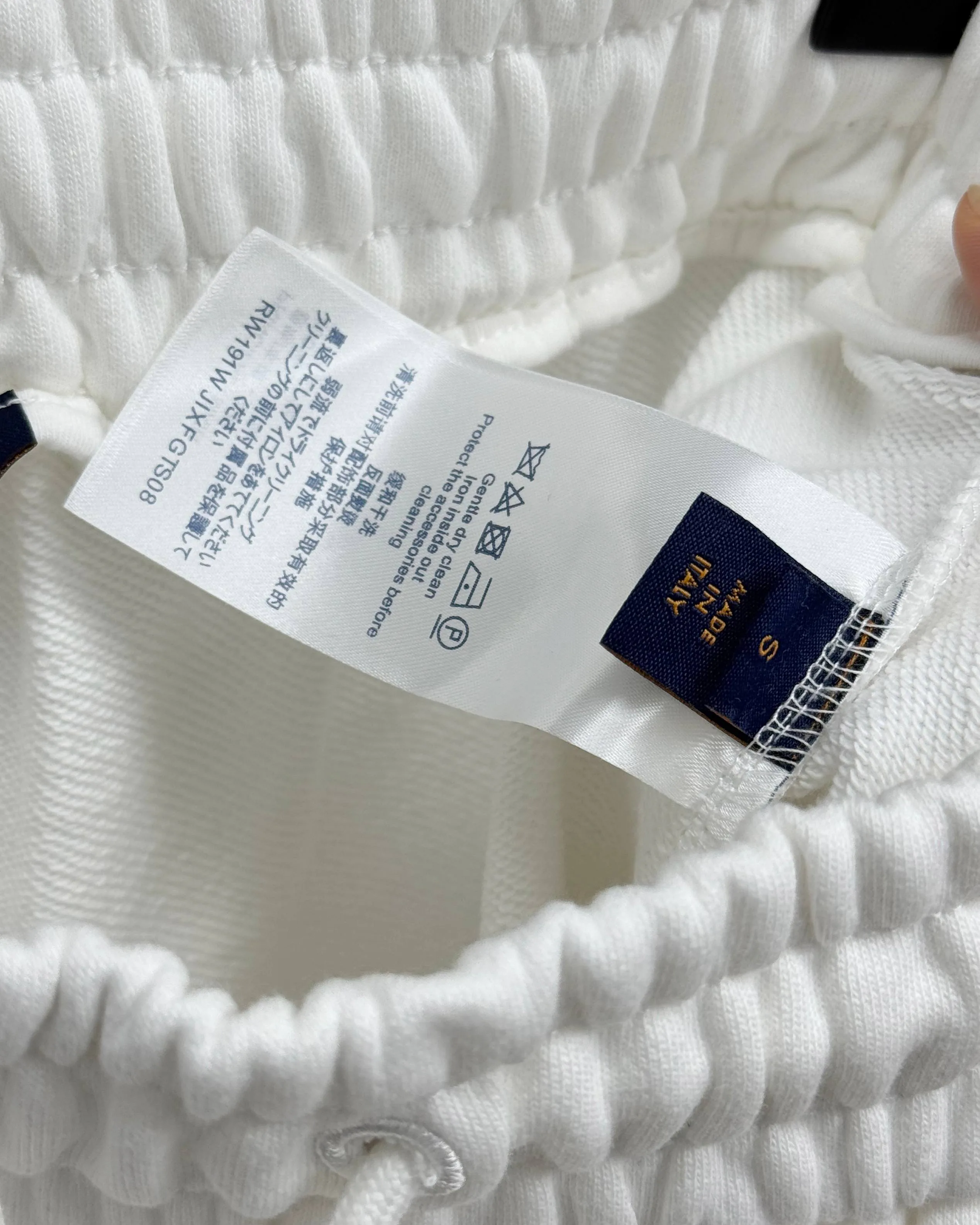 Men's Shorts LOUIS VUITTON 17510435