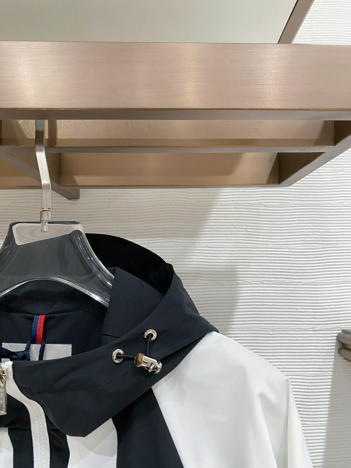 Men's Jackets And Down Jackets MONCLER 17993228