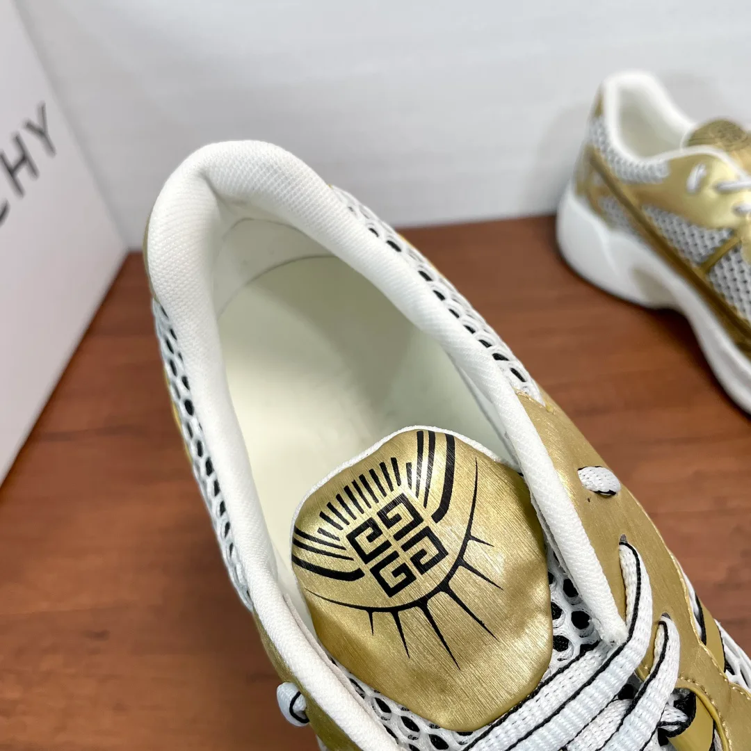 Men's Sneakers GIVENCHY 17307239