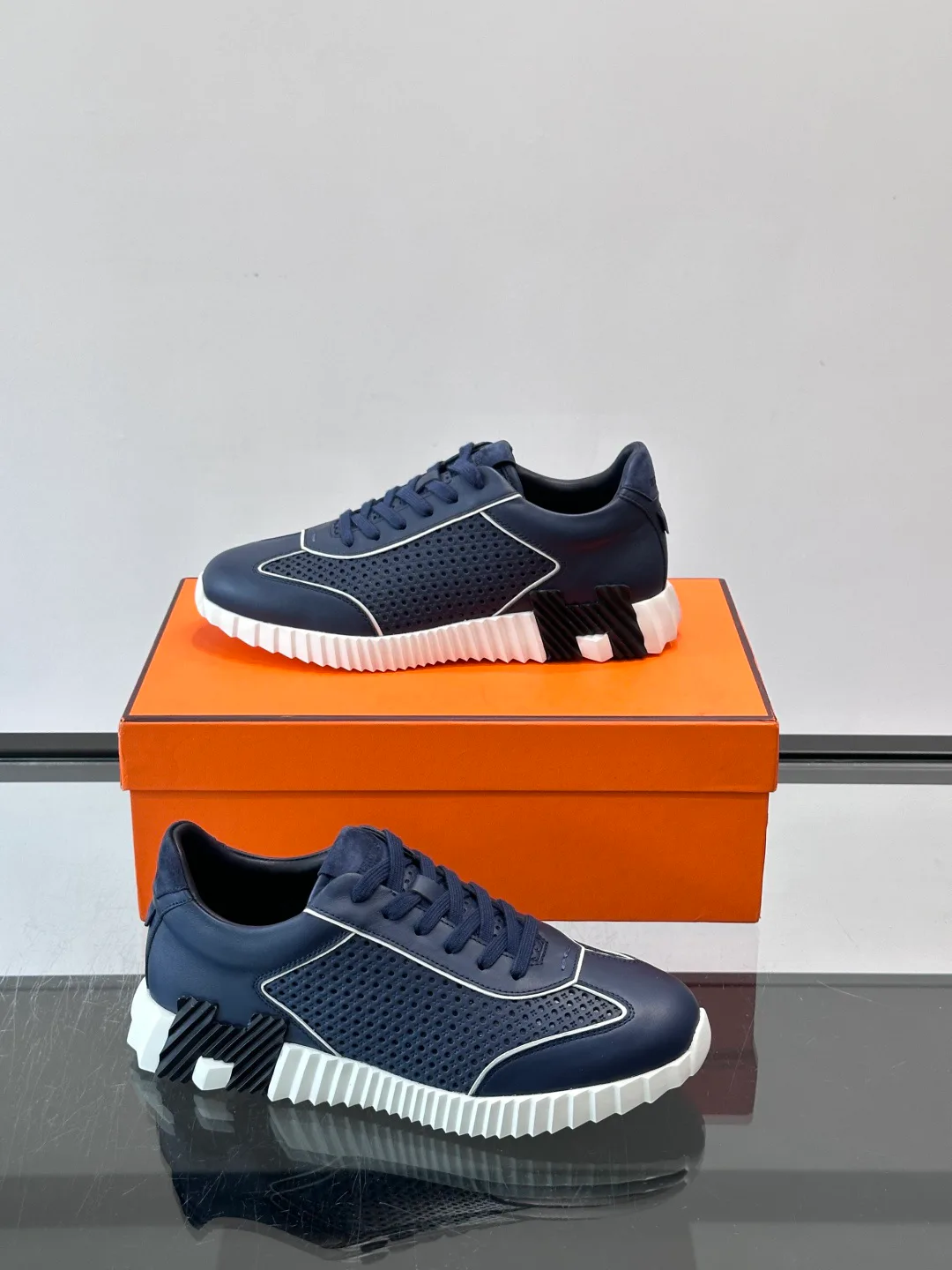 Women's Sneakers HERMES 18102088