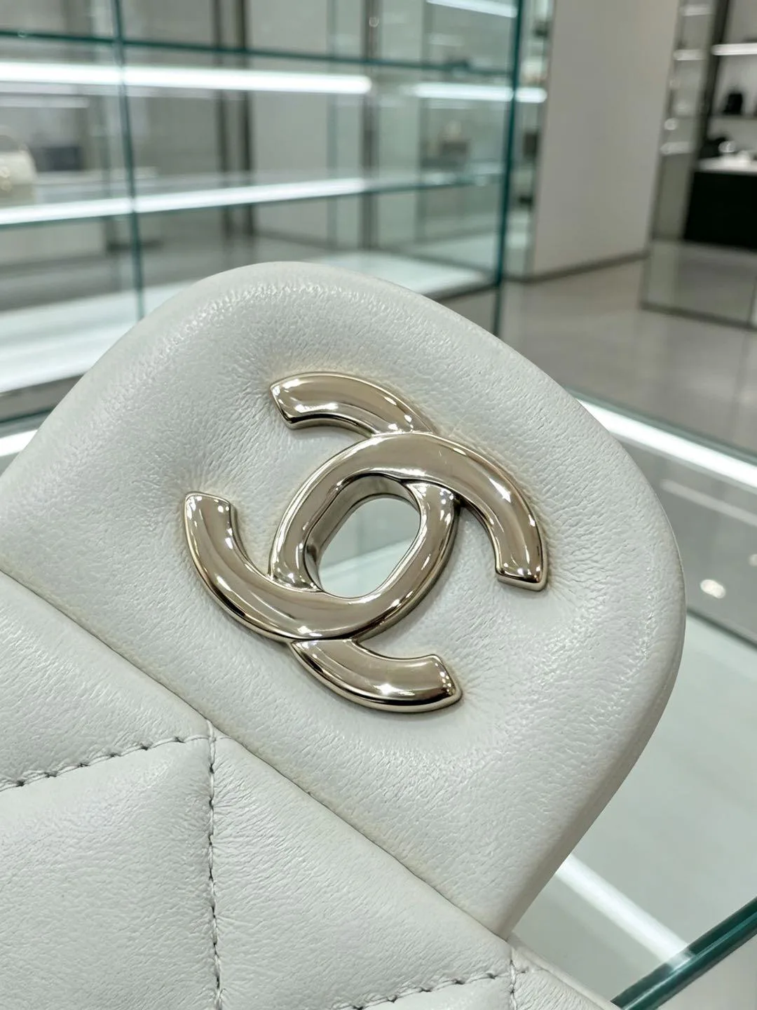 Women's Classic Handbags CHANEL 18004402