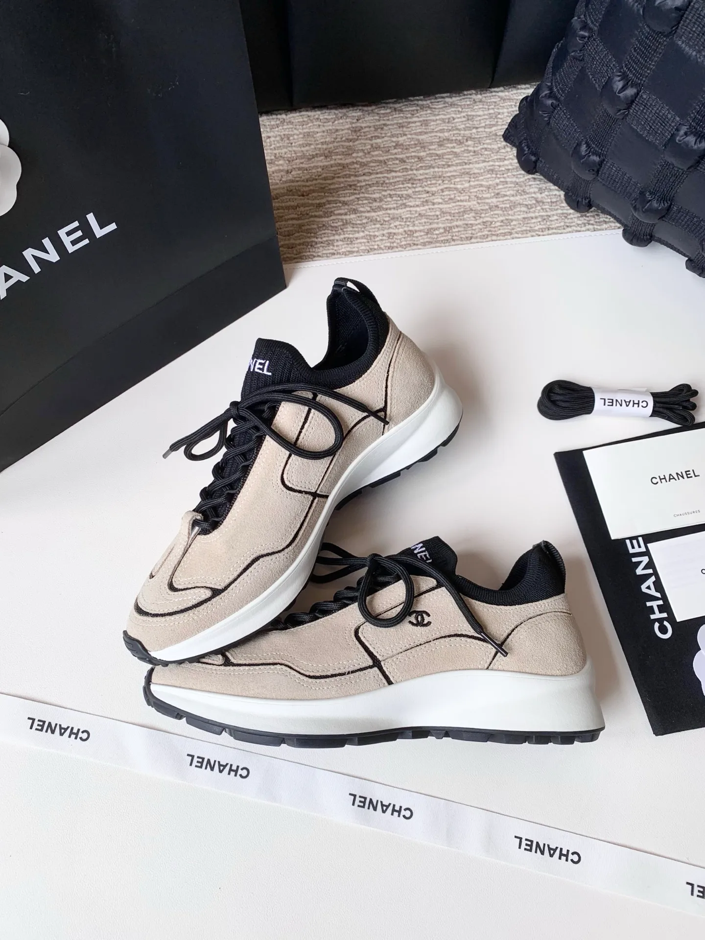 Women's Sneakers CHANEL 17990425