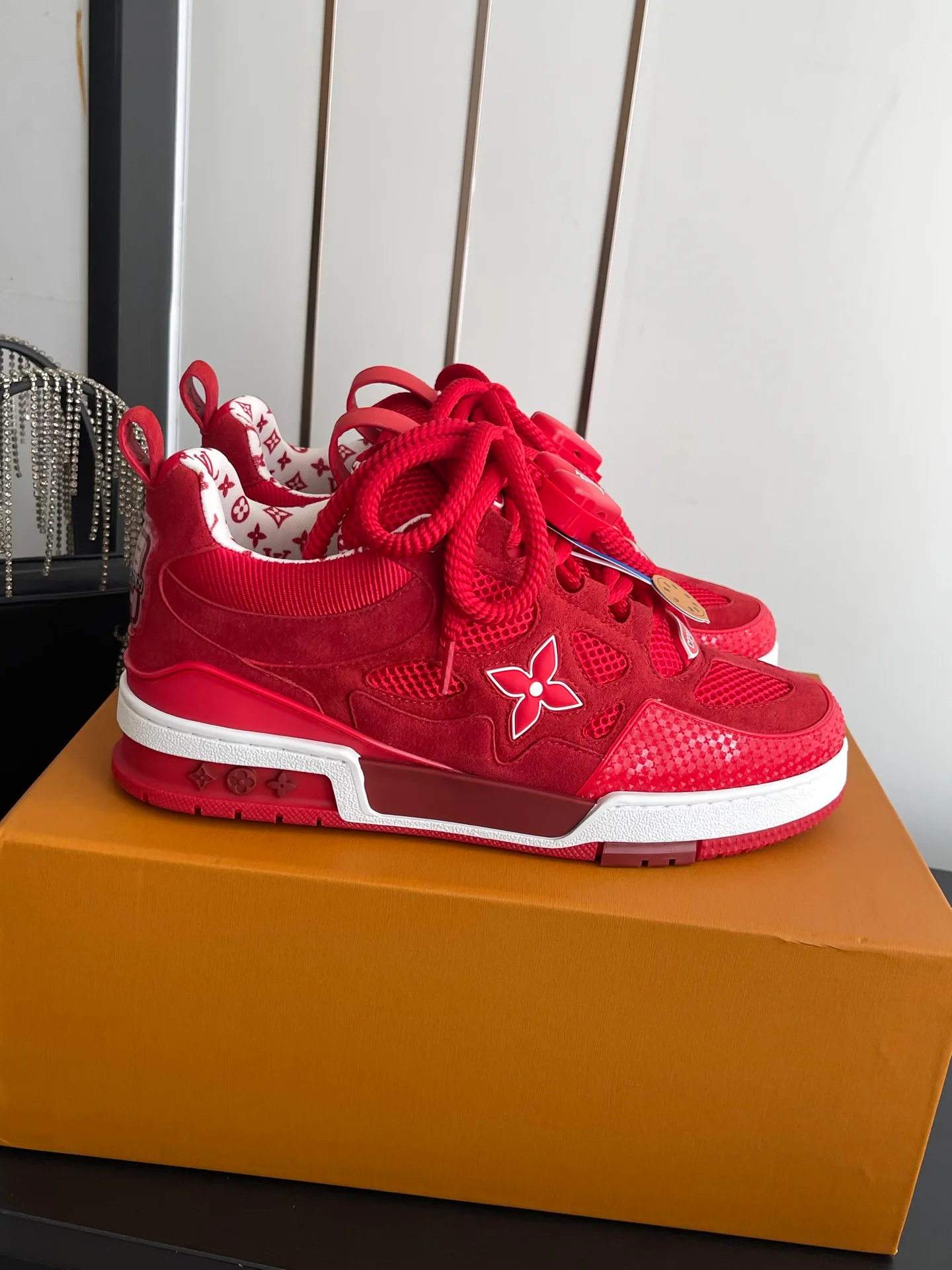 Women's Sneakers LOUIS VUITTON 17554384