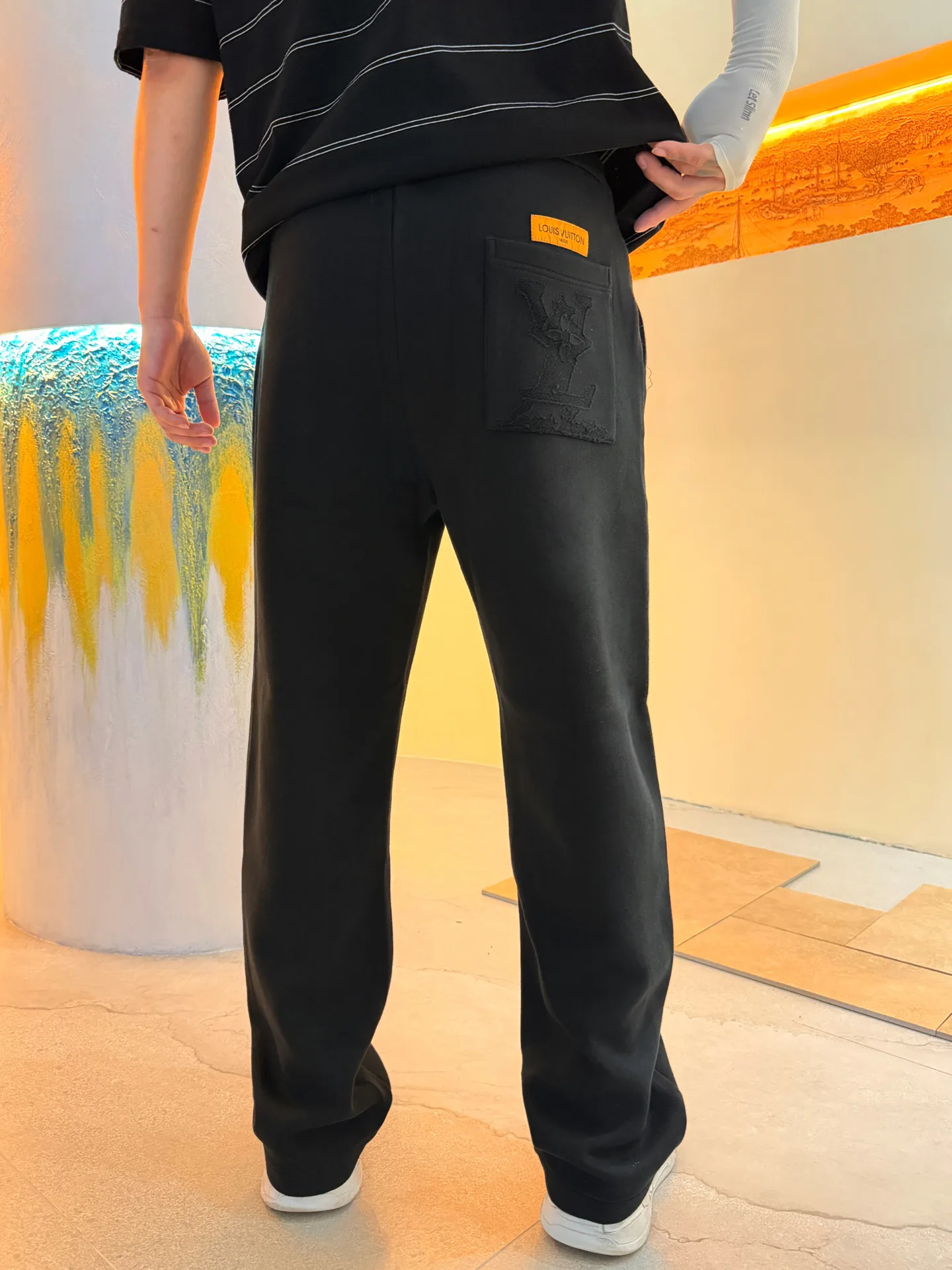 Men's Trousers LOUIS VUITTON 18197195