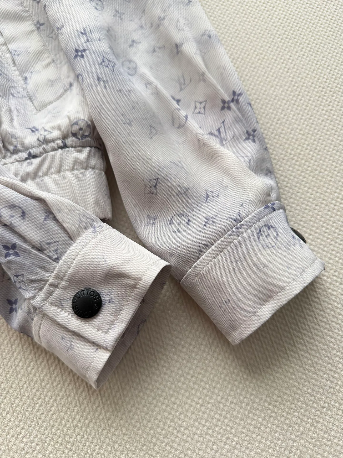 Women's Jackets And Down Jackets LOUIS VUITTON 17307669