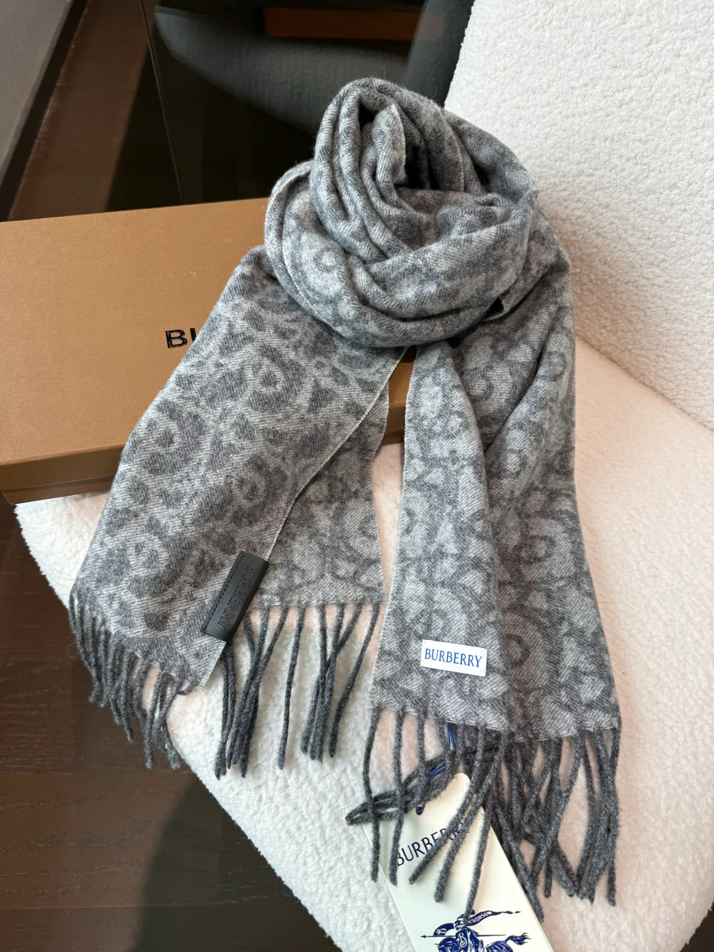 Scarves BURBERRY 18002704