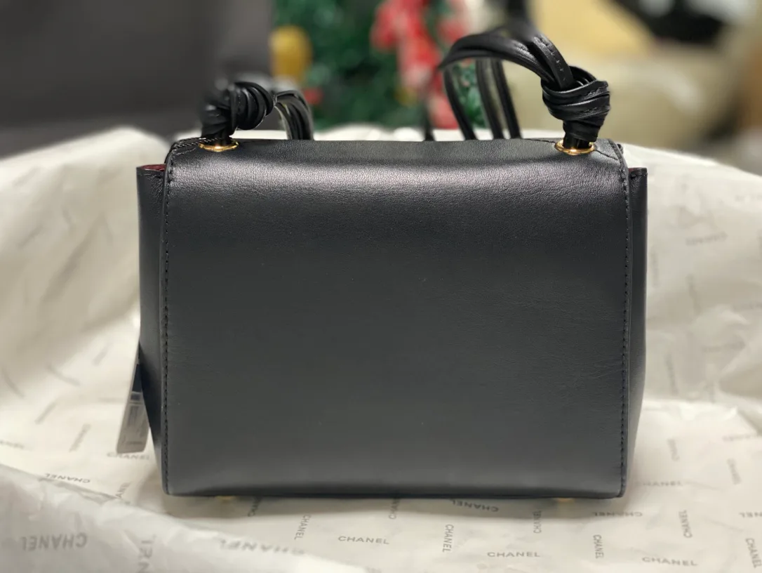 Women's Classic Handbags CHANEL 17909675