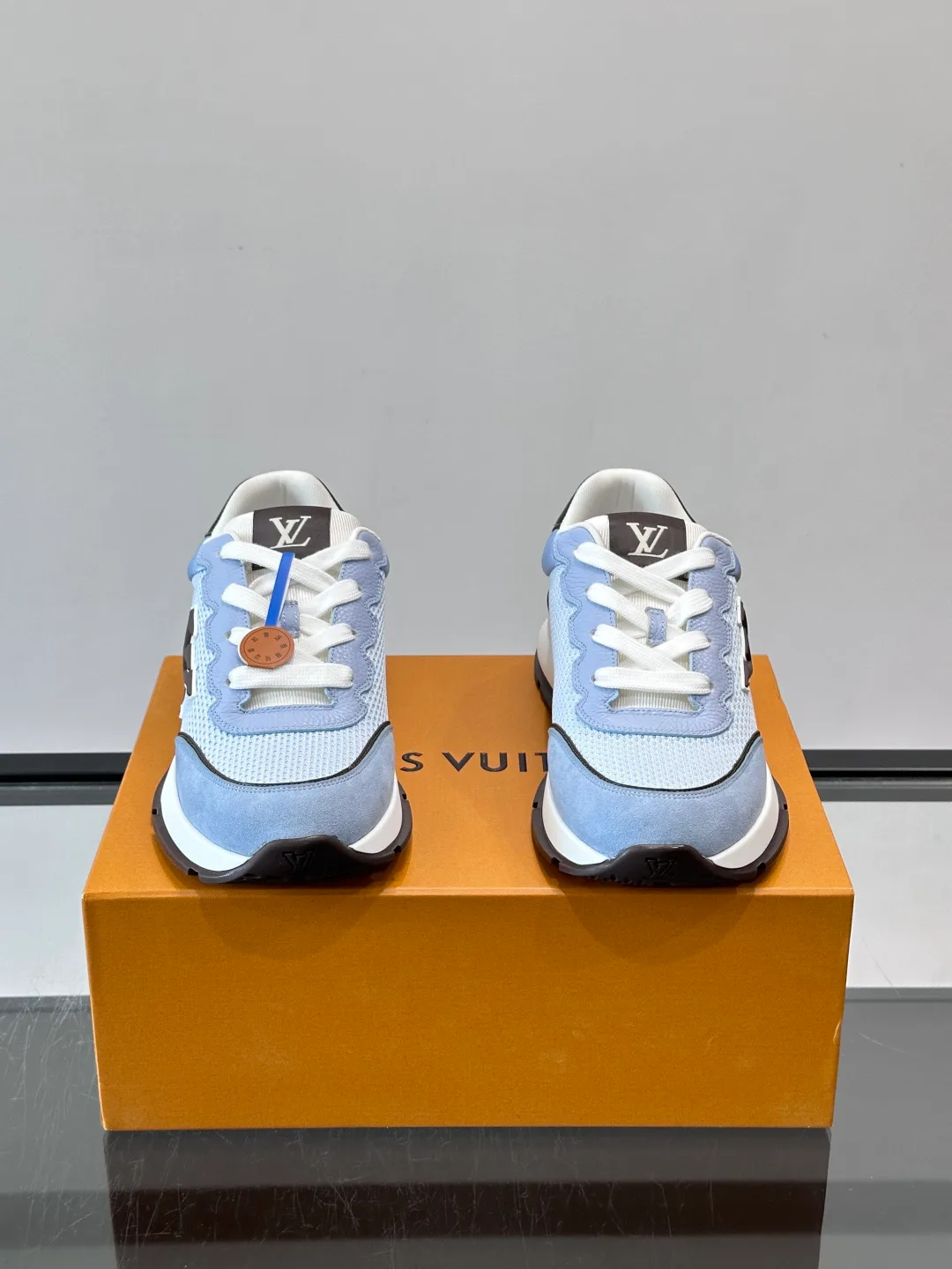 Men's Sneakers LOUIS VUITTON 17897384