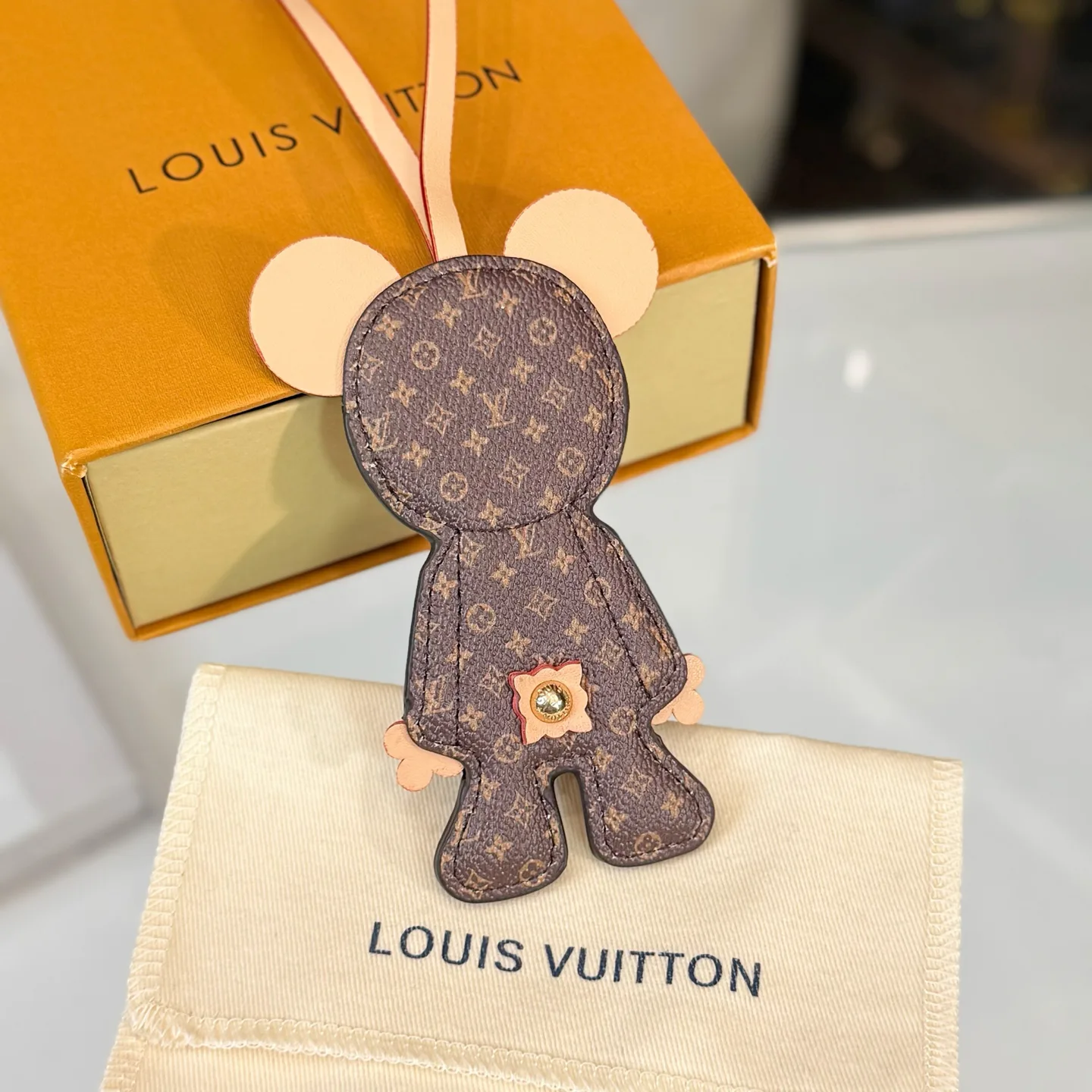Key Cases LOUIS VUITTON 18013168
