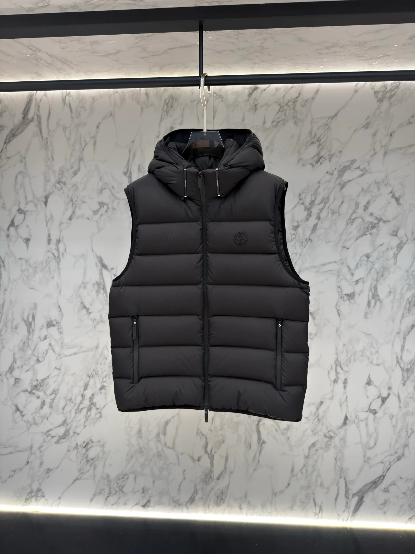 Куртки И Пуховики Мужские Moncler 18681339