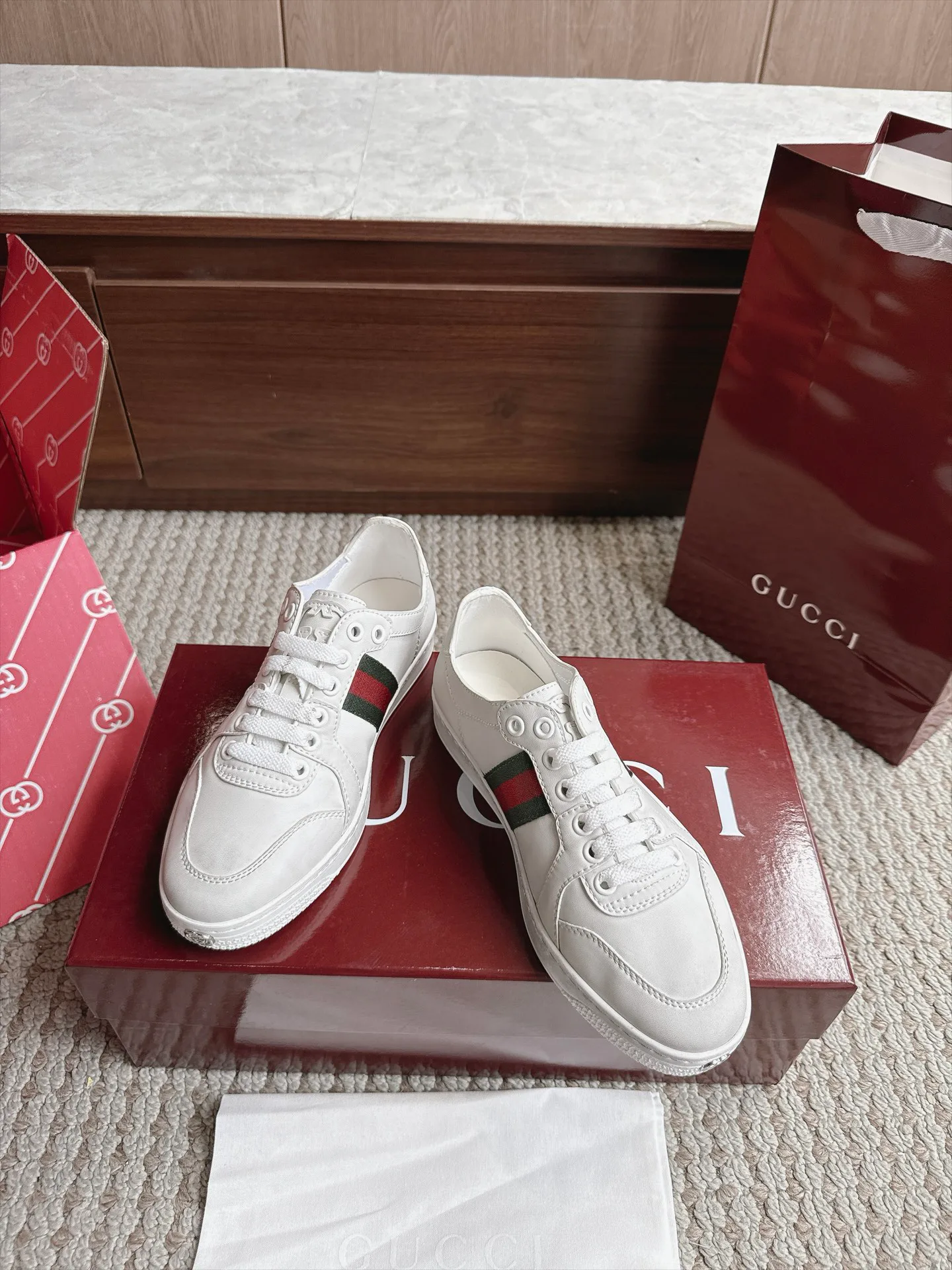 Men's Sneakers GUCCI 17866809