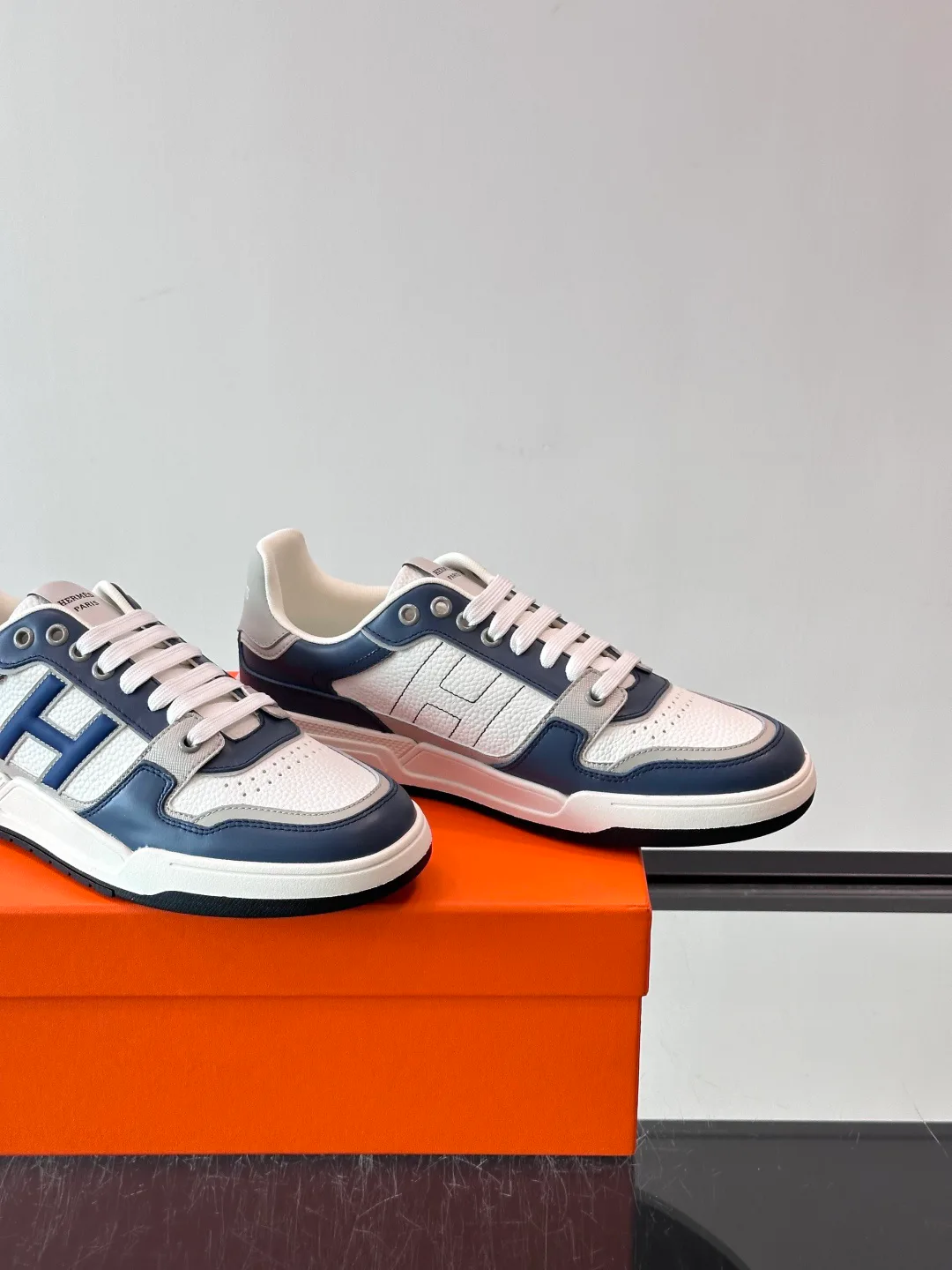 Men's Sneakers HERMES 18500629
