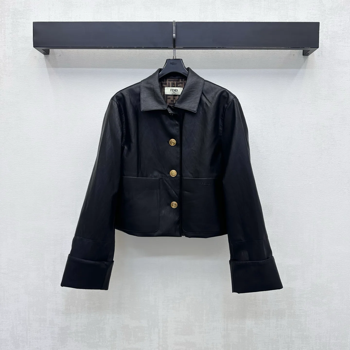 Women's Leather Jackets And Sheepskin Coats FENDI 18432098