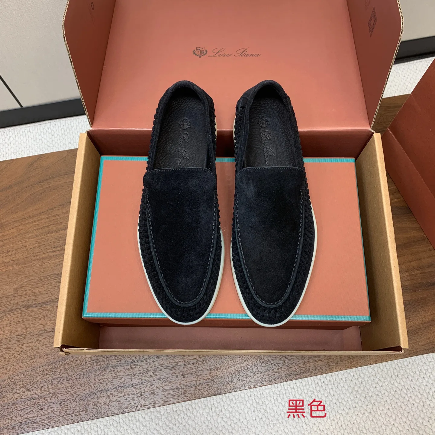Men's Loafers And Dress Shoes LORO PIANA 18143000