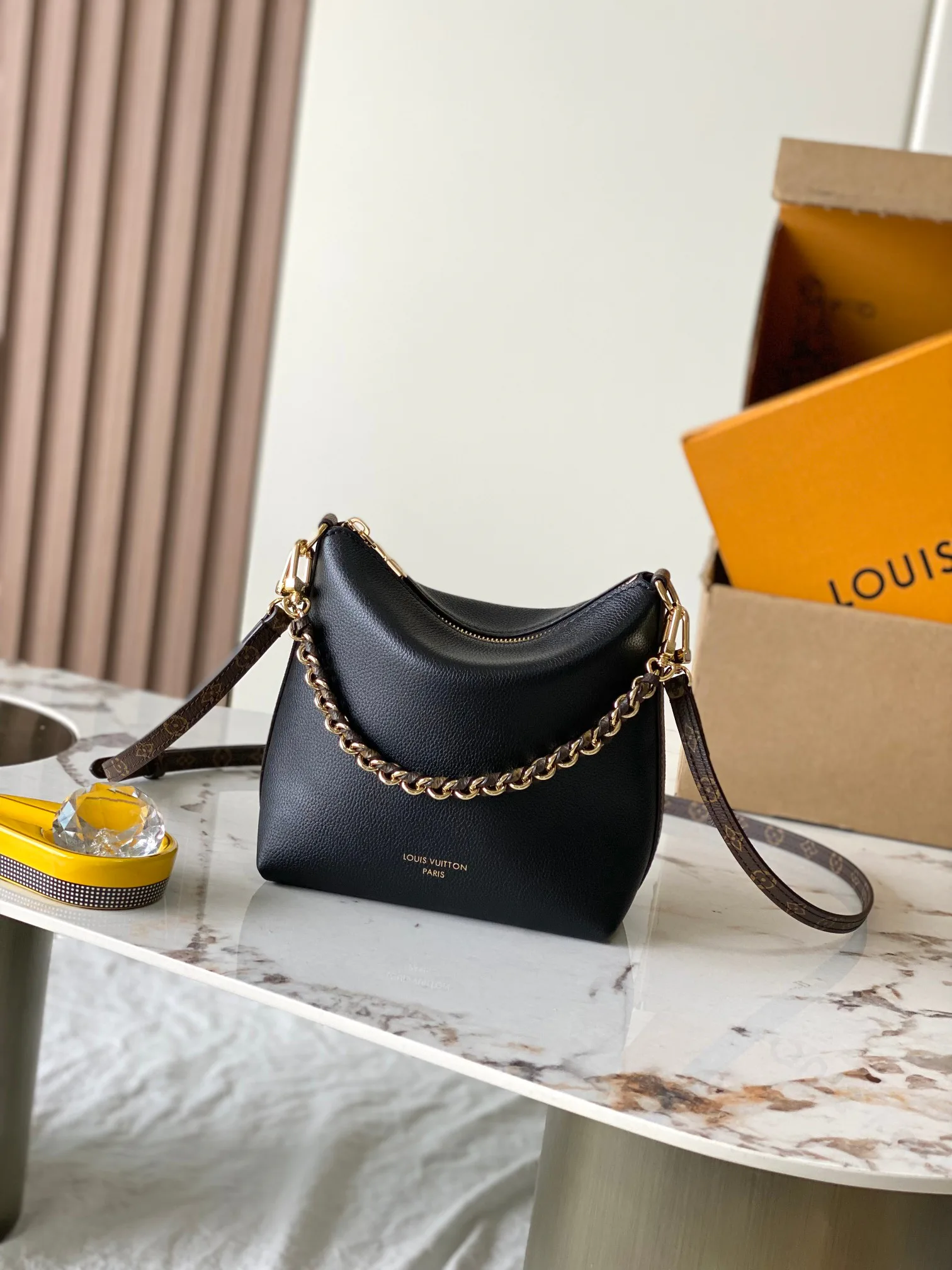 Women's Classic Handbags LOUIS VUITTON 18170485