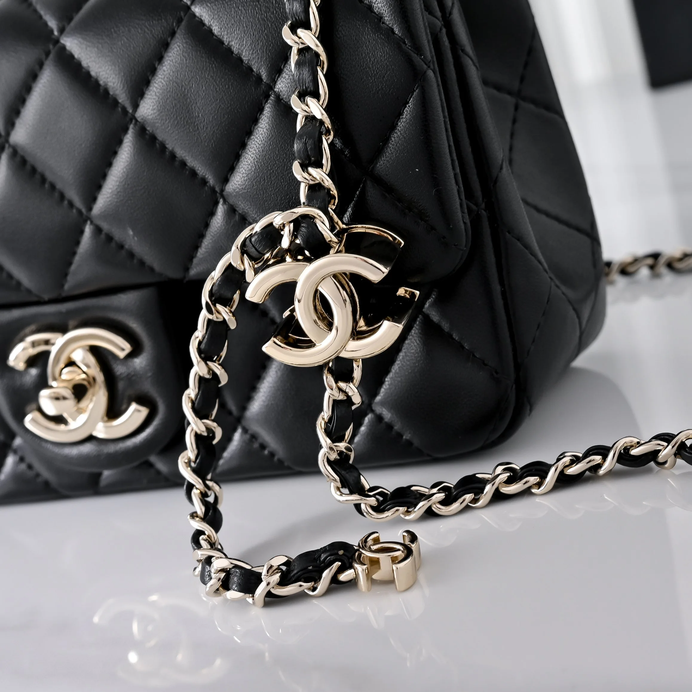 Women's Classic Handbags CHANEL 18148079