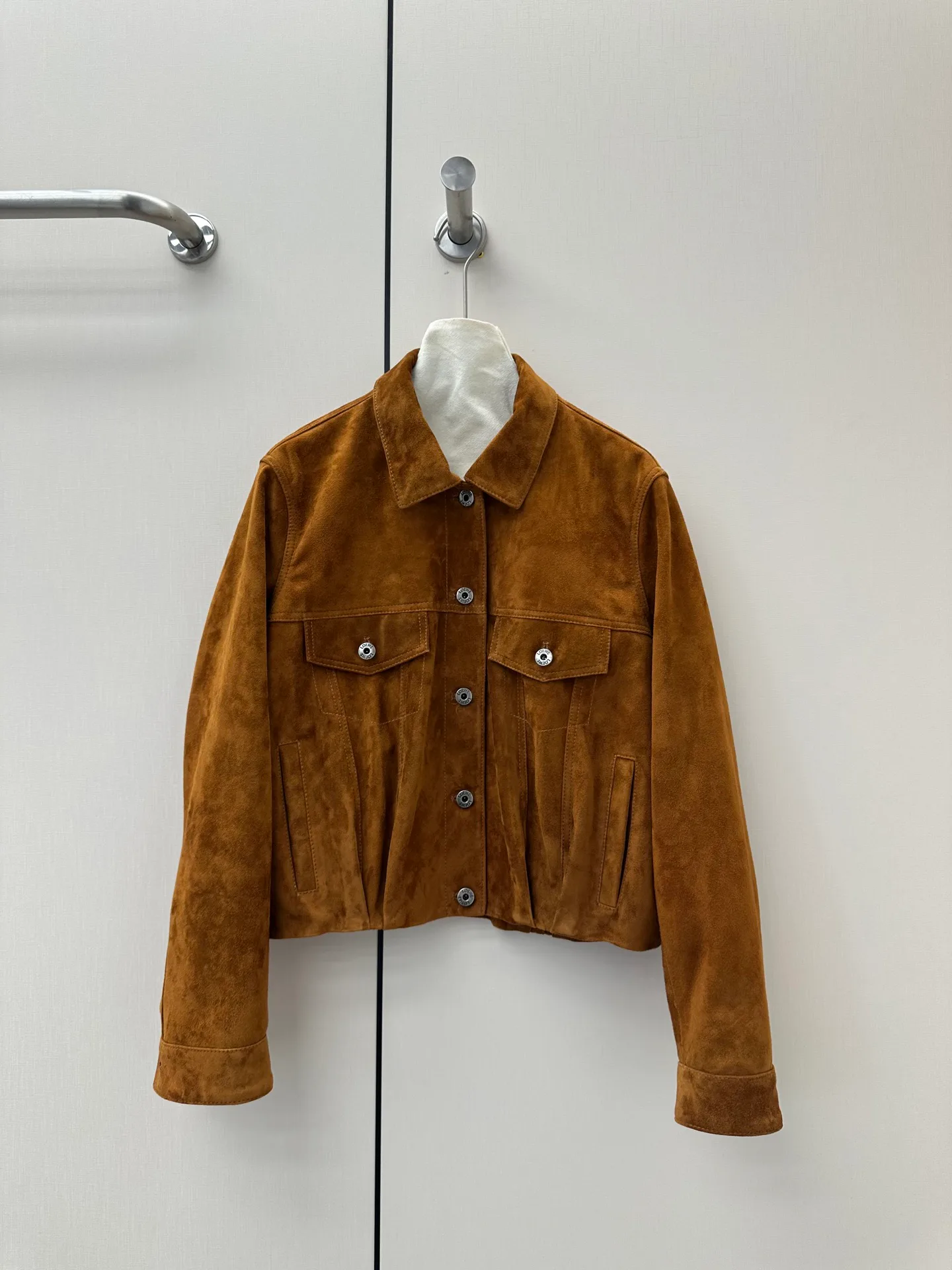 Women's Leather Jackets And Sheepskin Coats LOEWE 18090446