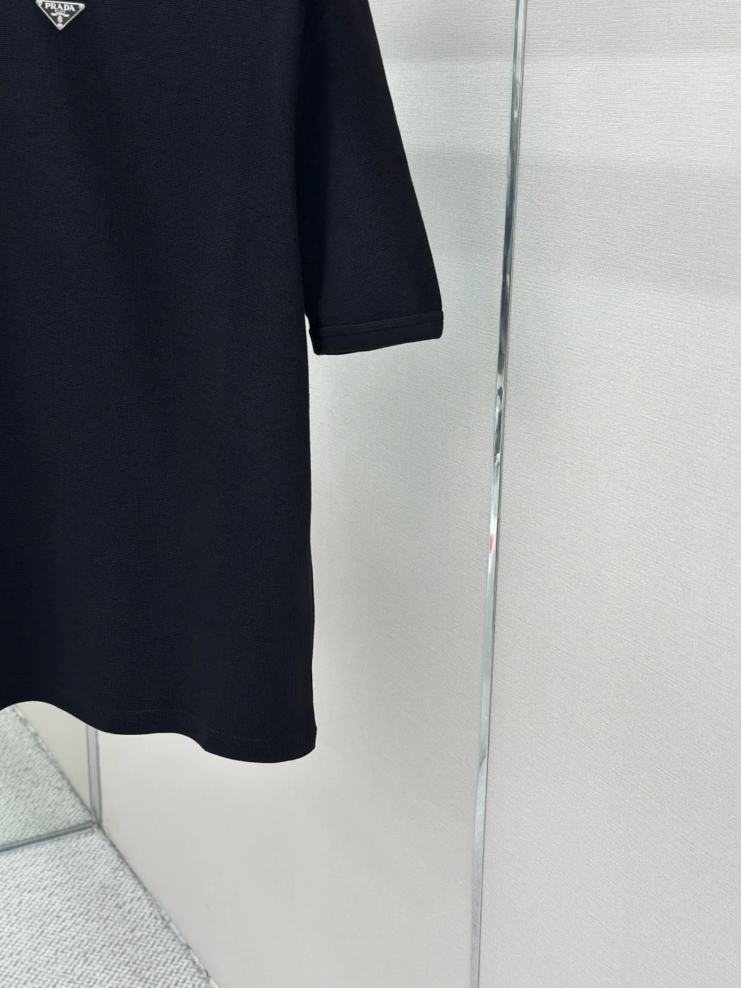 Women's T-Shirts PRADA 18191102