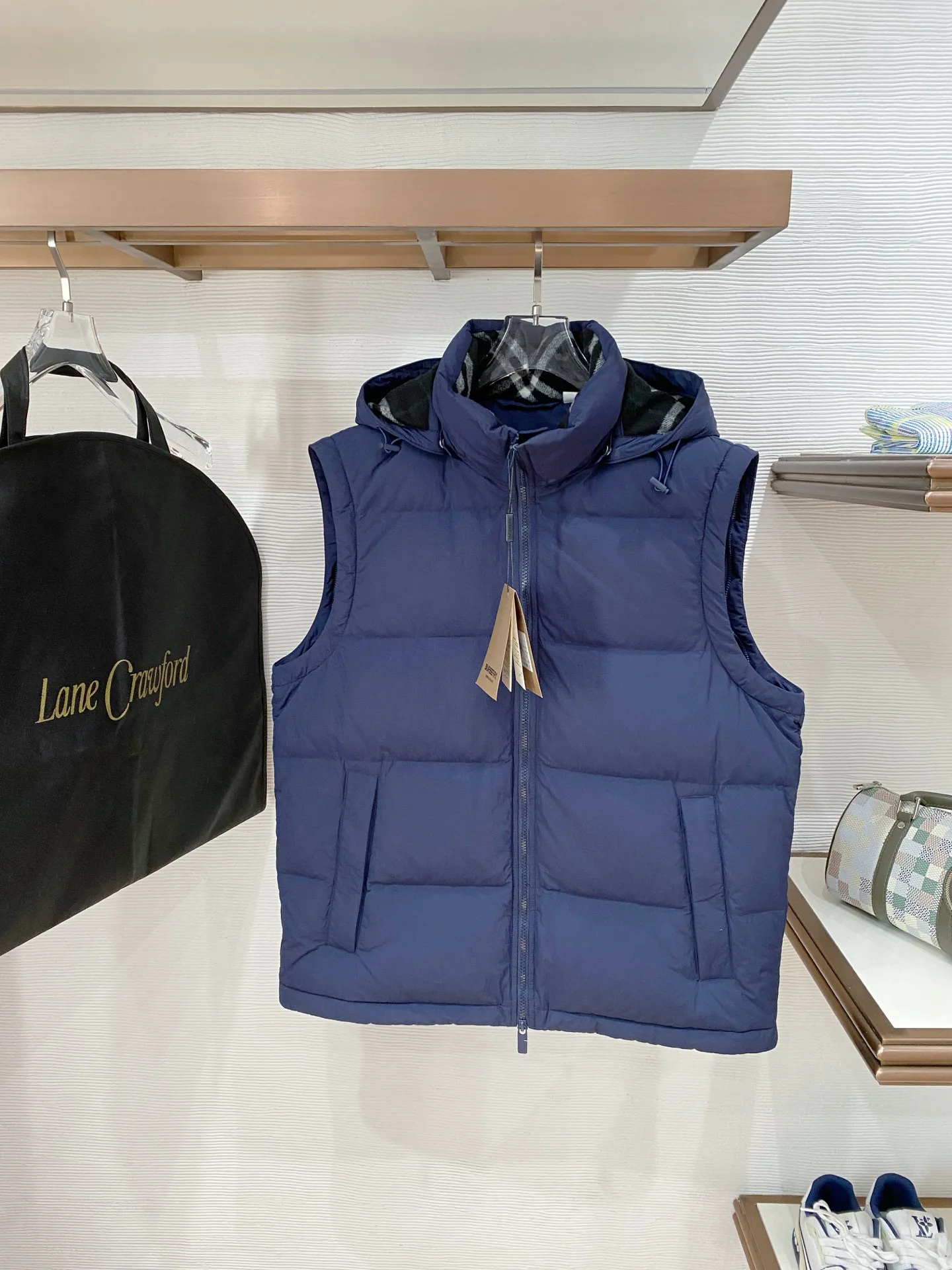 Women's Jackets And Down Jackets BURBERRY 18046203
