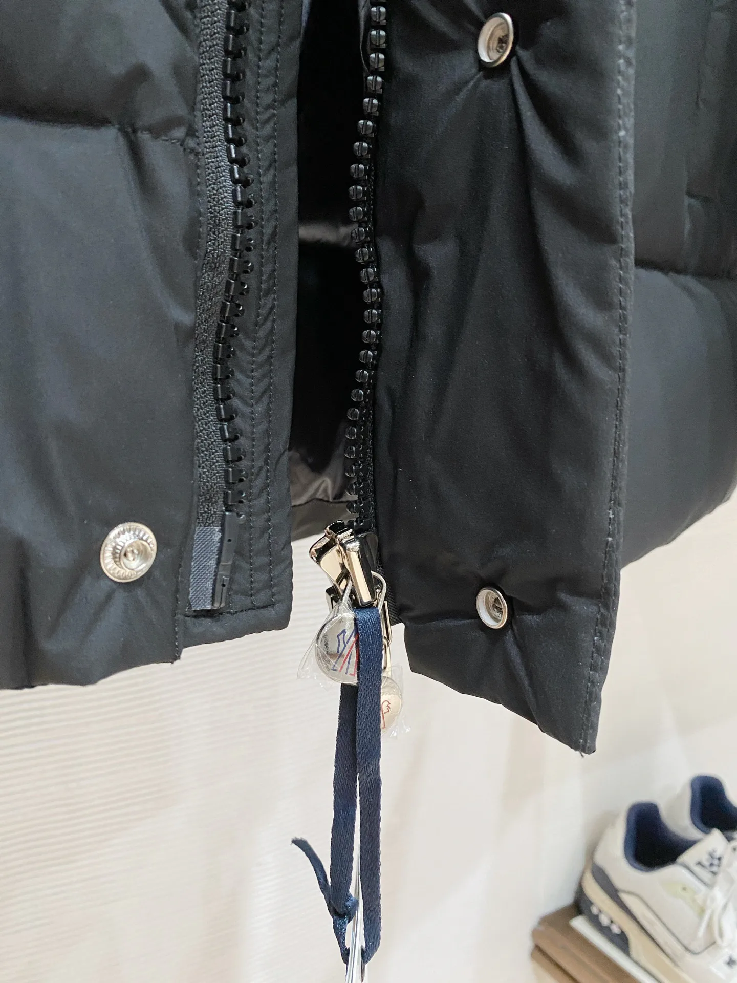 Куртки И Пуховики Мужские Moncler 18645484