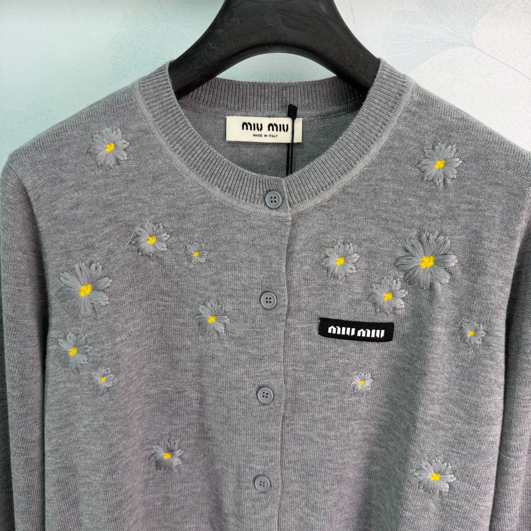 Women's Jumpers And Sweaters MIU MIU 17429423