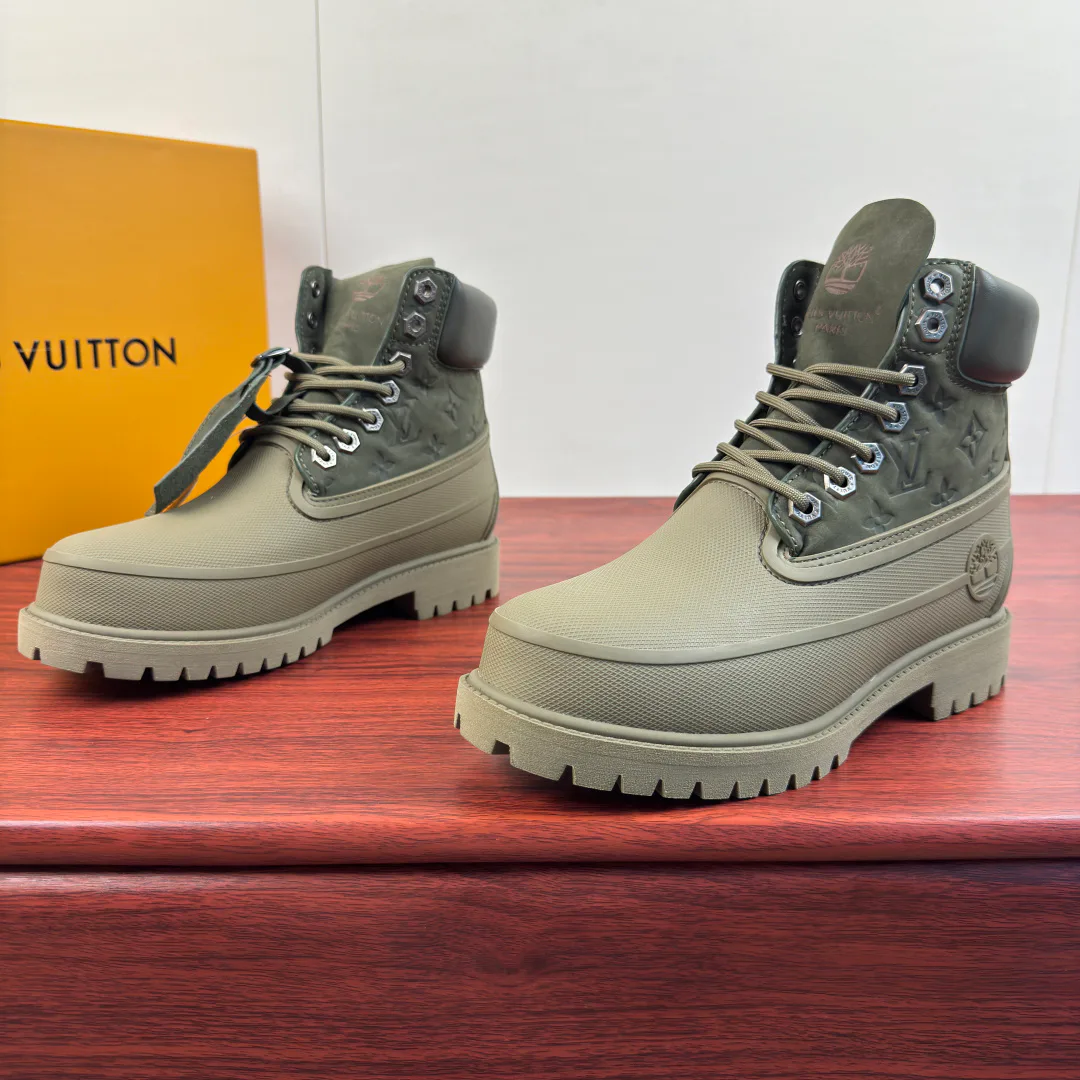 Men's Ankle Boots LOUIS VUITTON 18230770