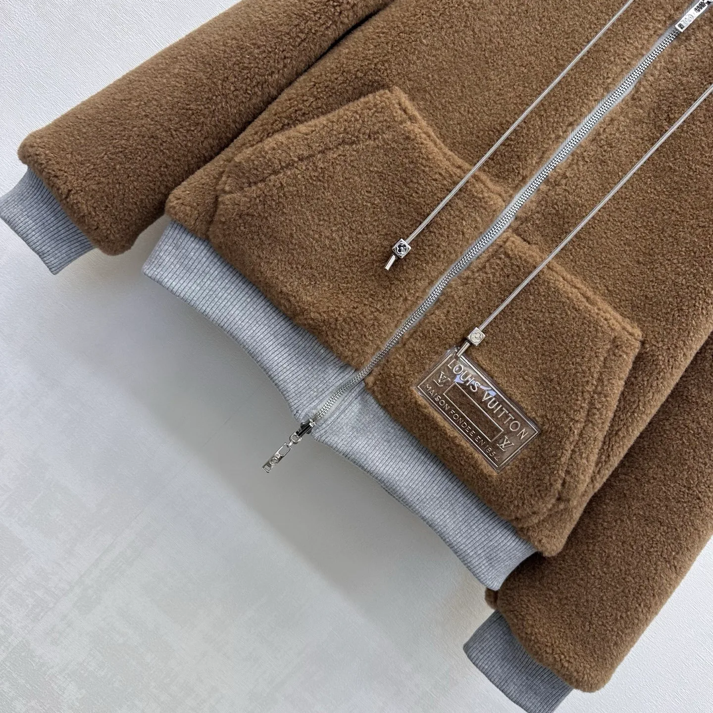 Women's Jackets And Down Jackets LOUIS VUITTON 18279118