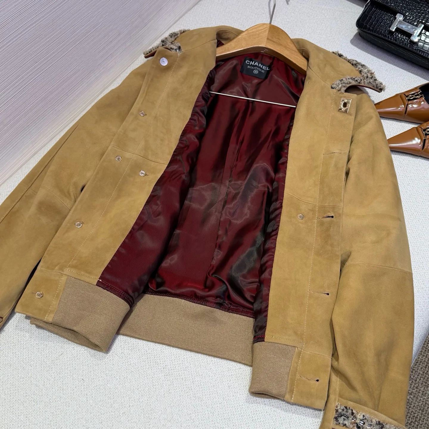 Women's Leather Jackets And Sheepskin Coats CHANEL 18487283