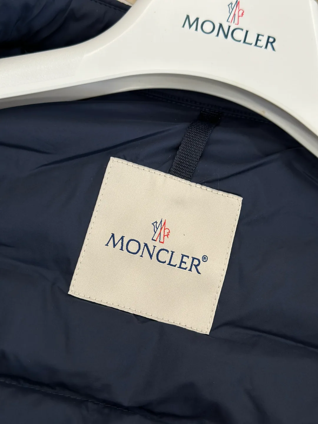 Куртки И Пуховики Мужские Moncler 18558951